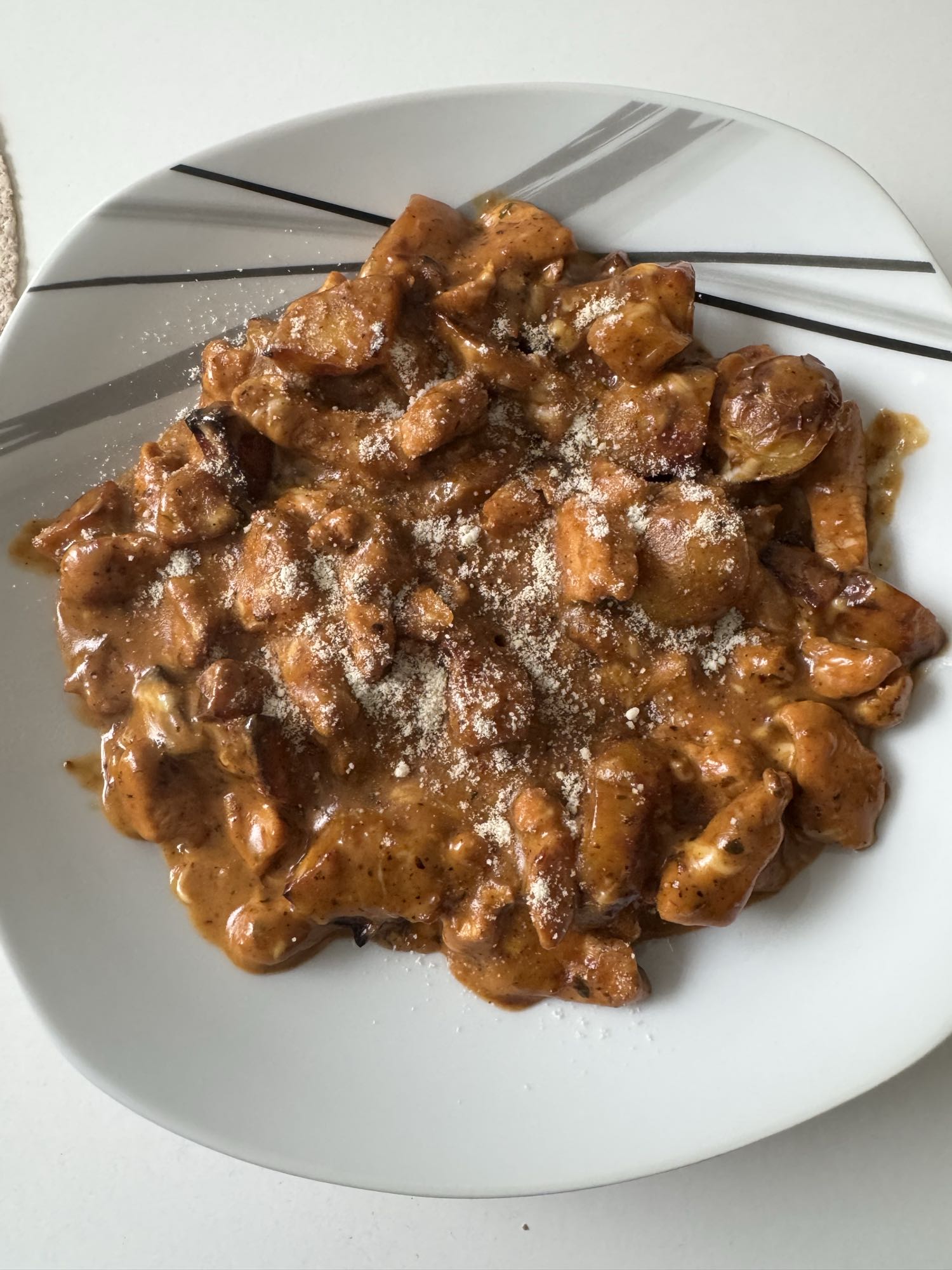 Pollo en salsa cremosa