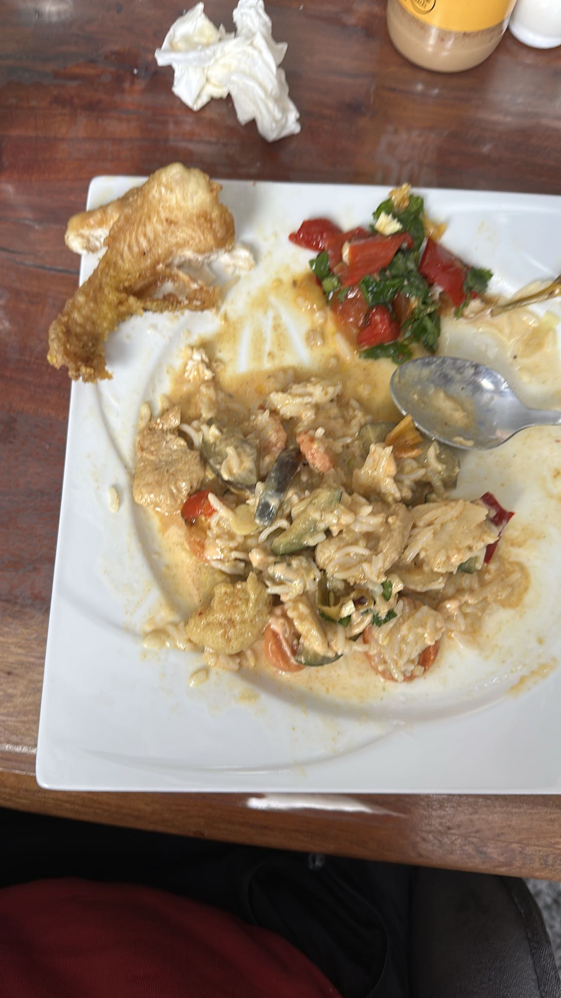 Arroz con pollo y curry