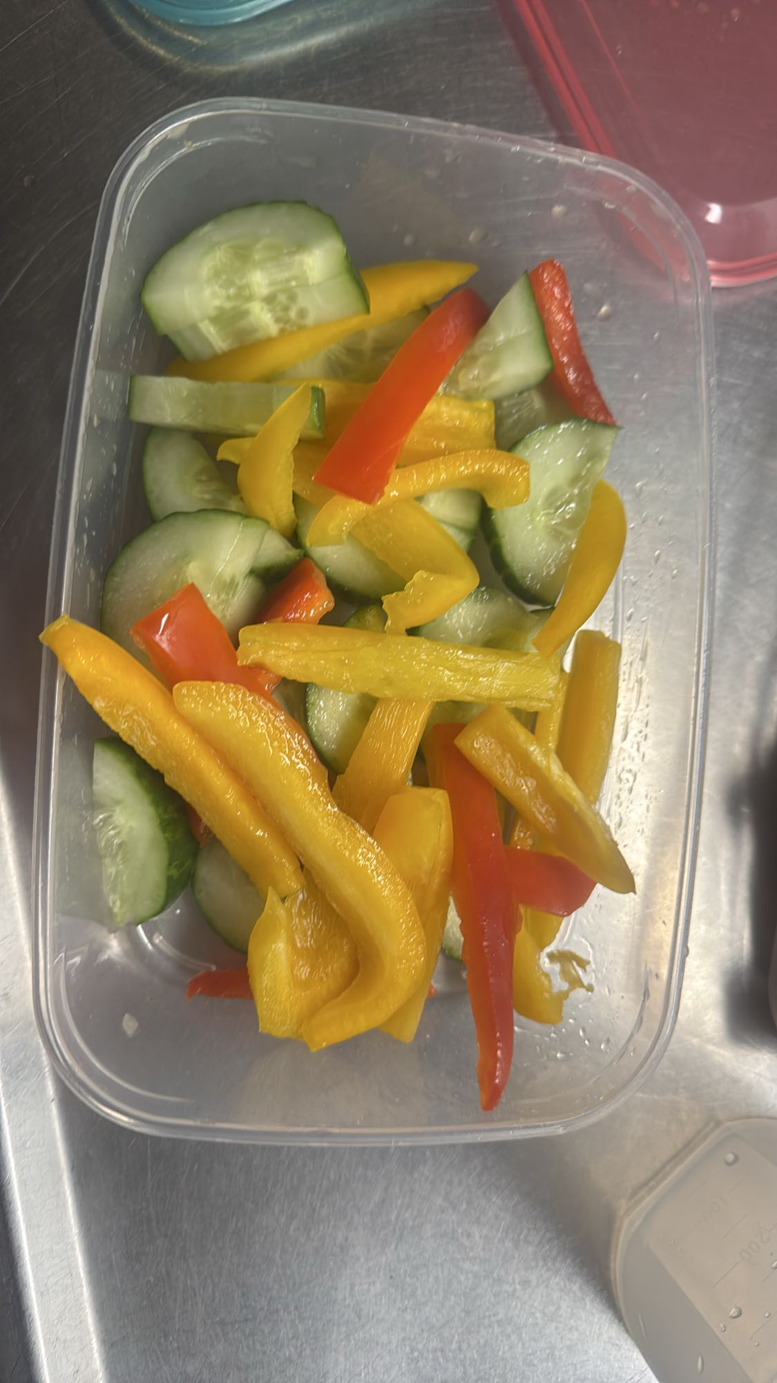 Paprika och gurksallad