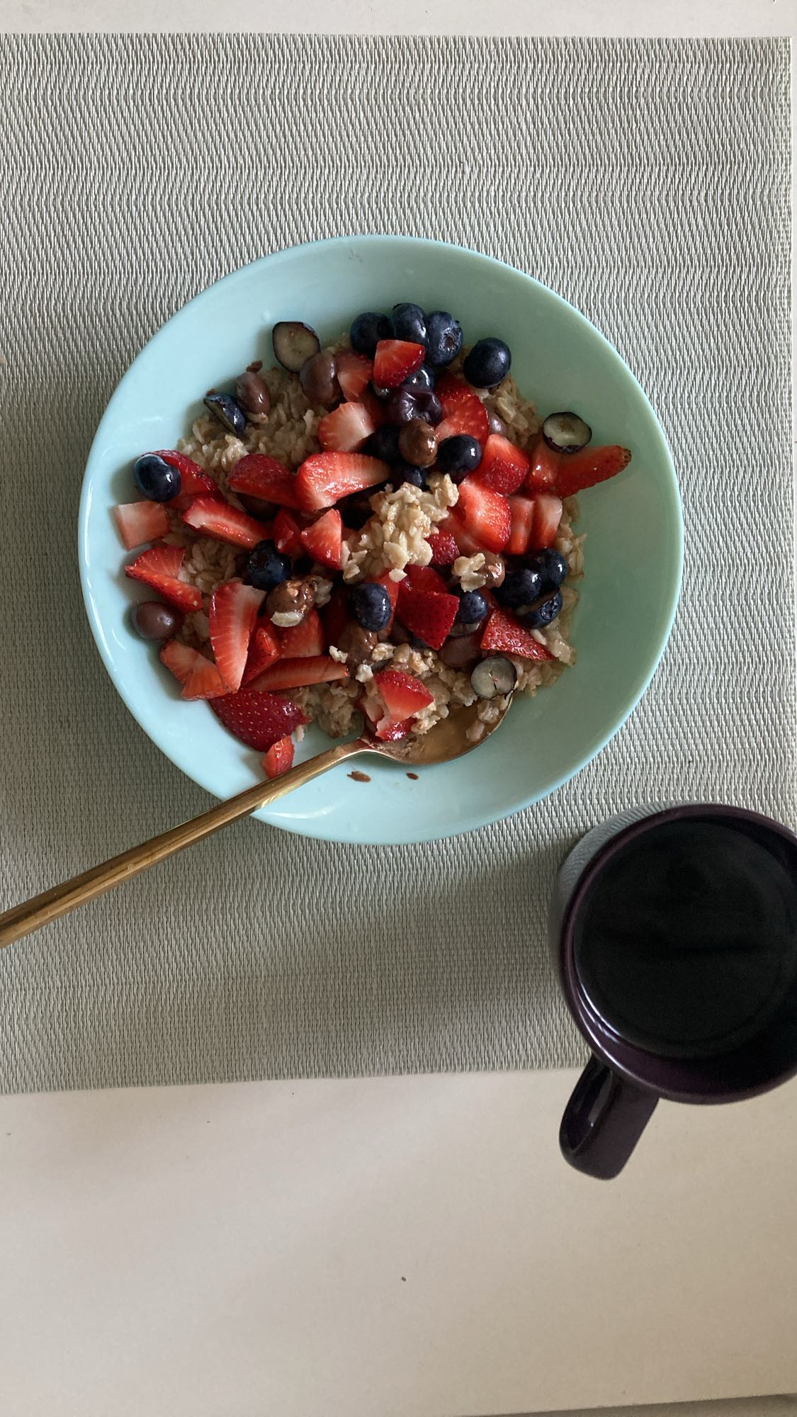 Berry Oatmeal Bowl