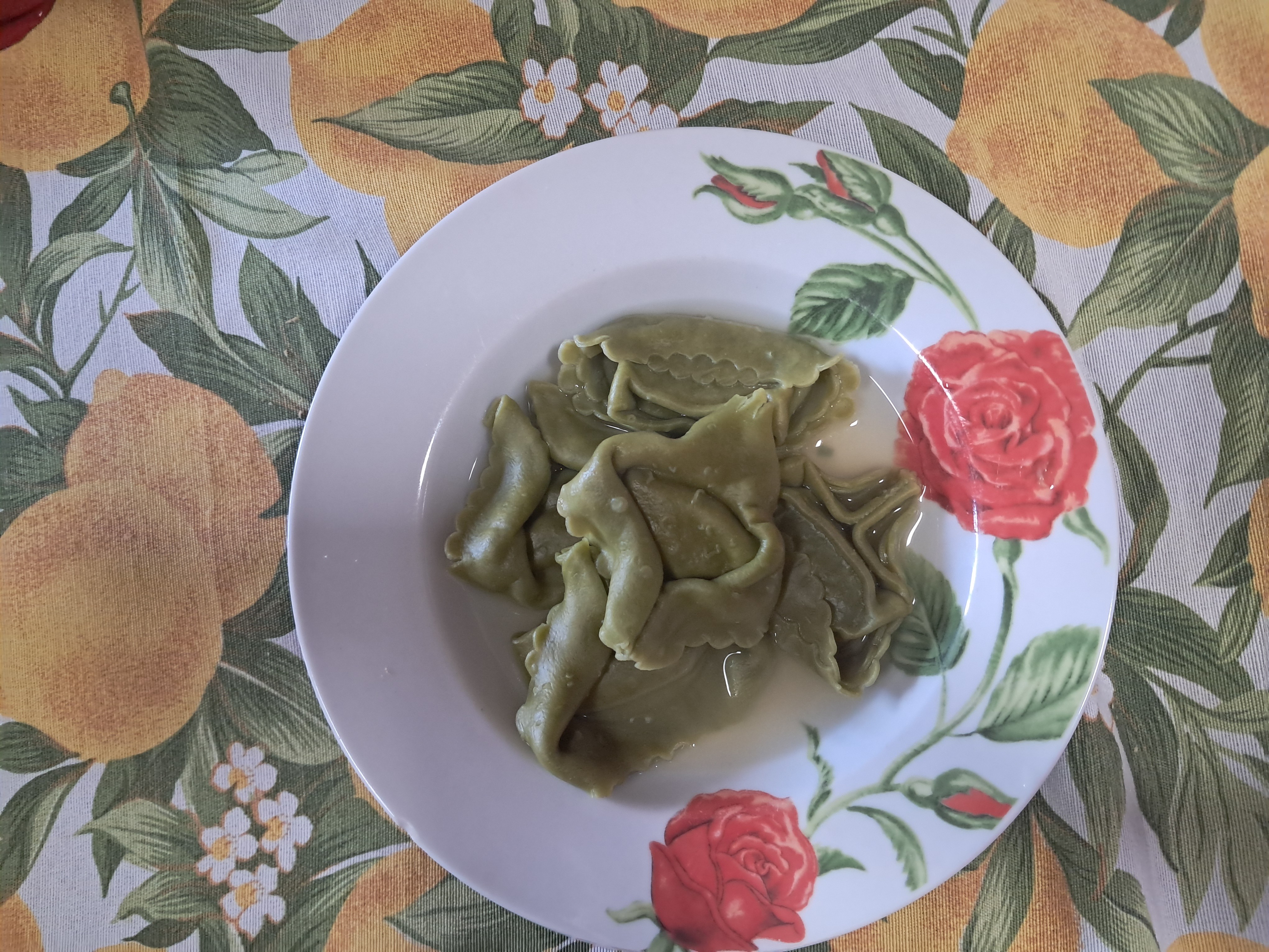 Spinach stuffed pasta