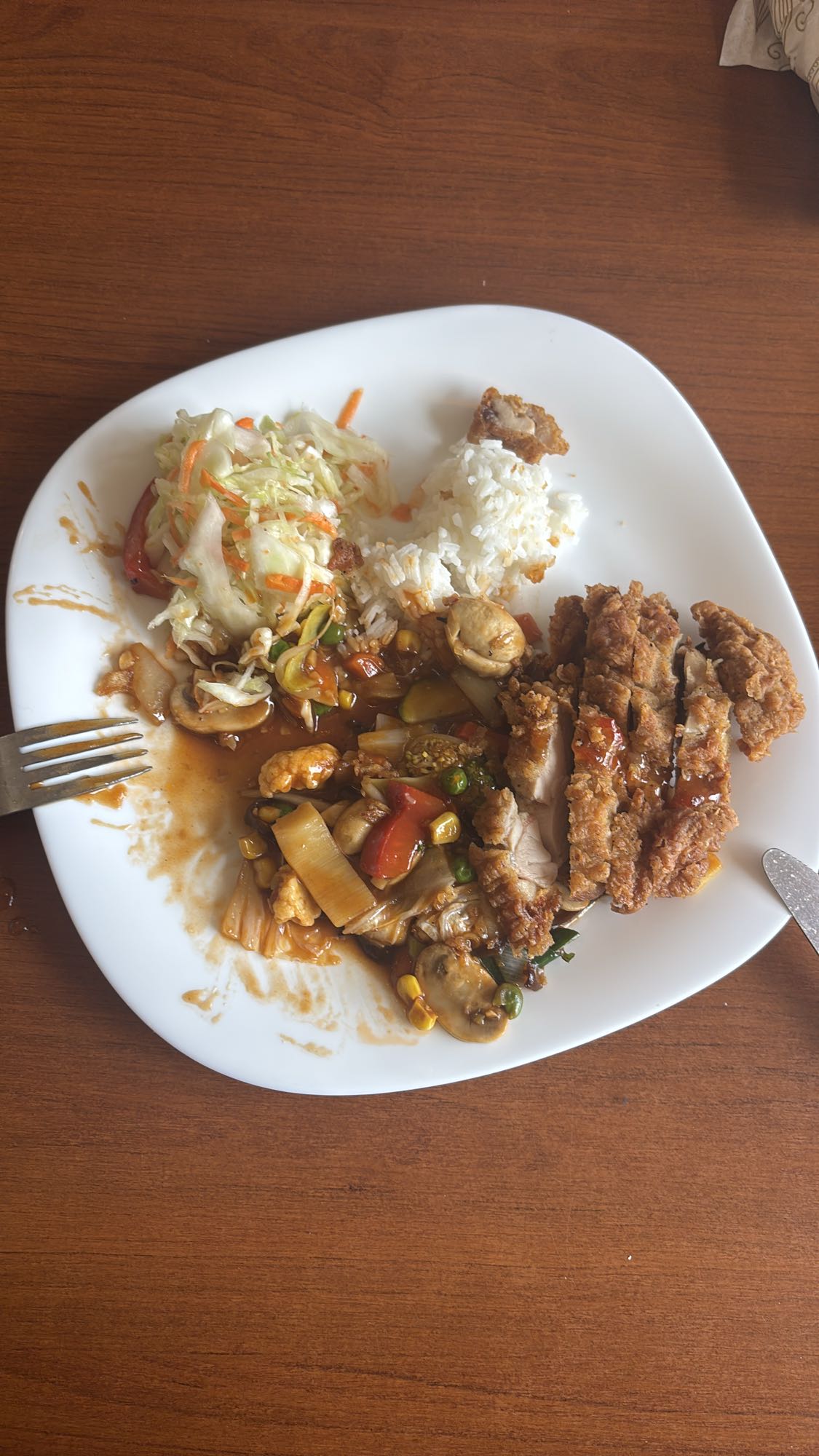 Kurczak z ryżem i warzywami