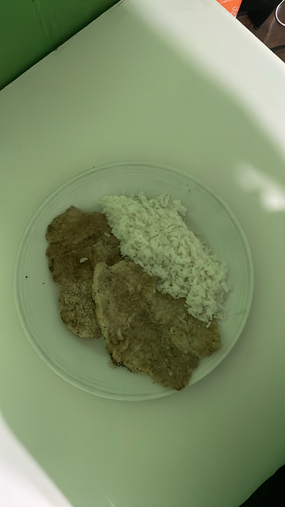 Suprema de pollo con arroz