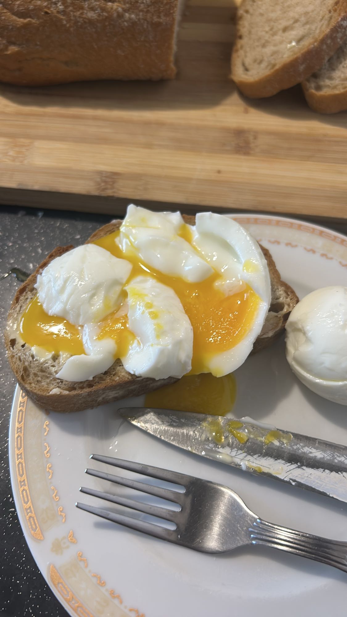 Jajka na chlebie