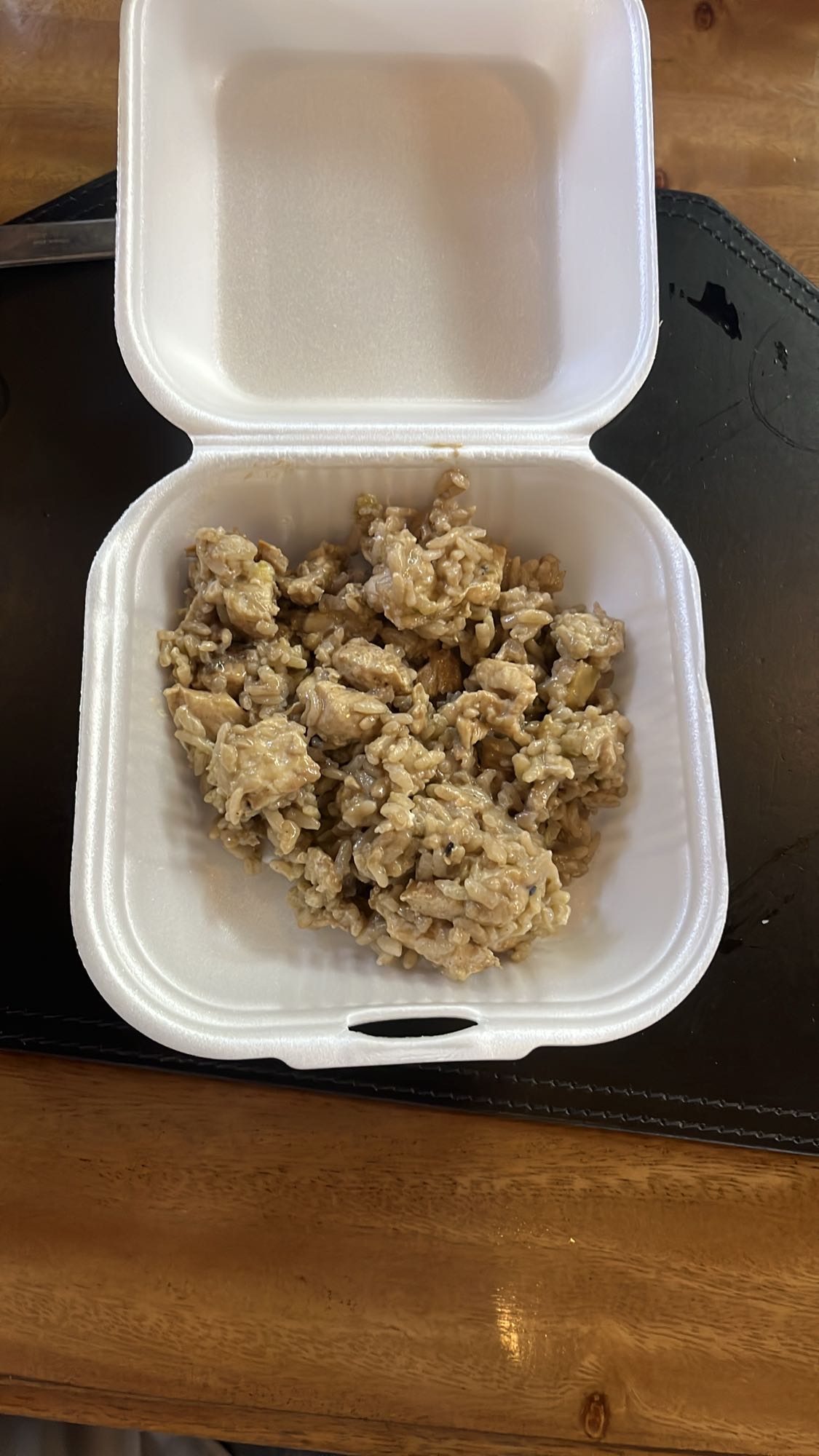 Arroz con pollo cremoso