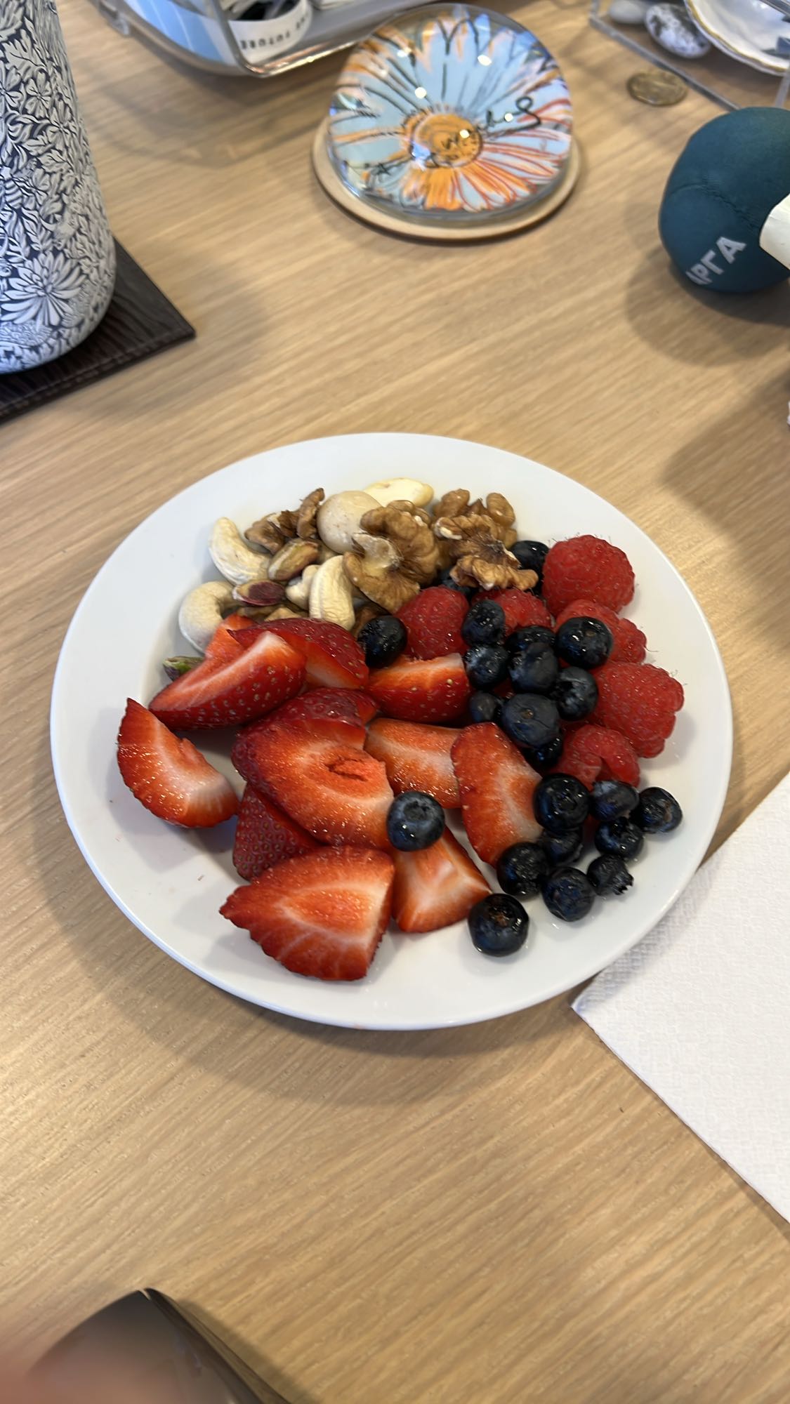 Φρούτα με ξηρούς καρπούς