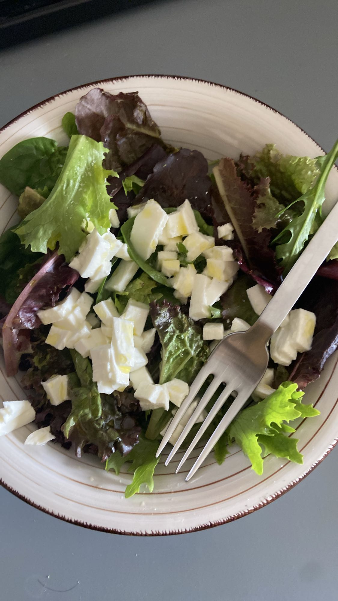 Ensalada con queso fresco