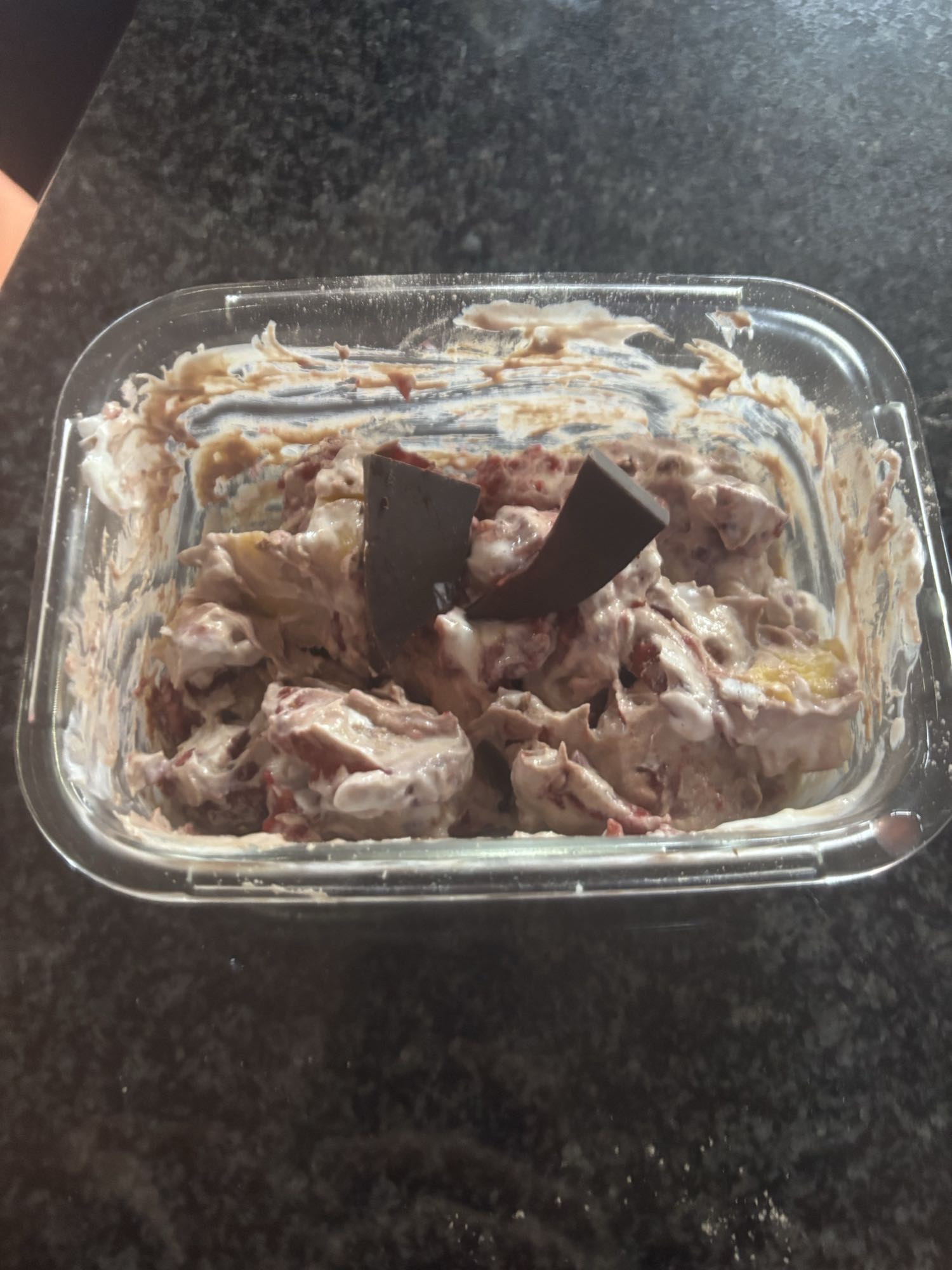 Salade fruits protéinée