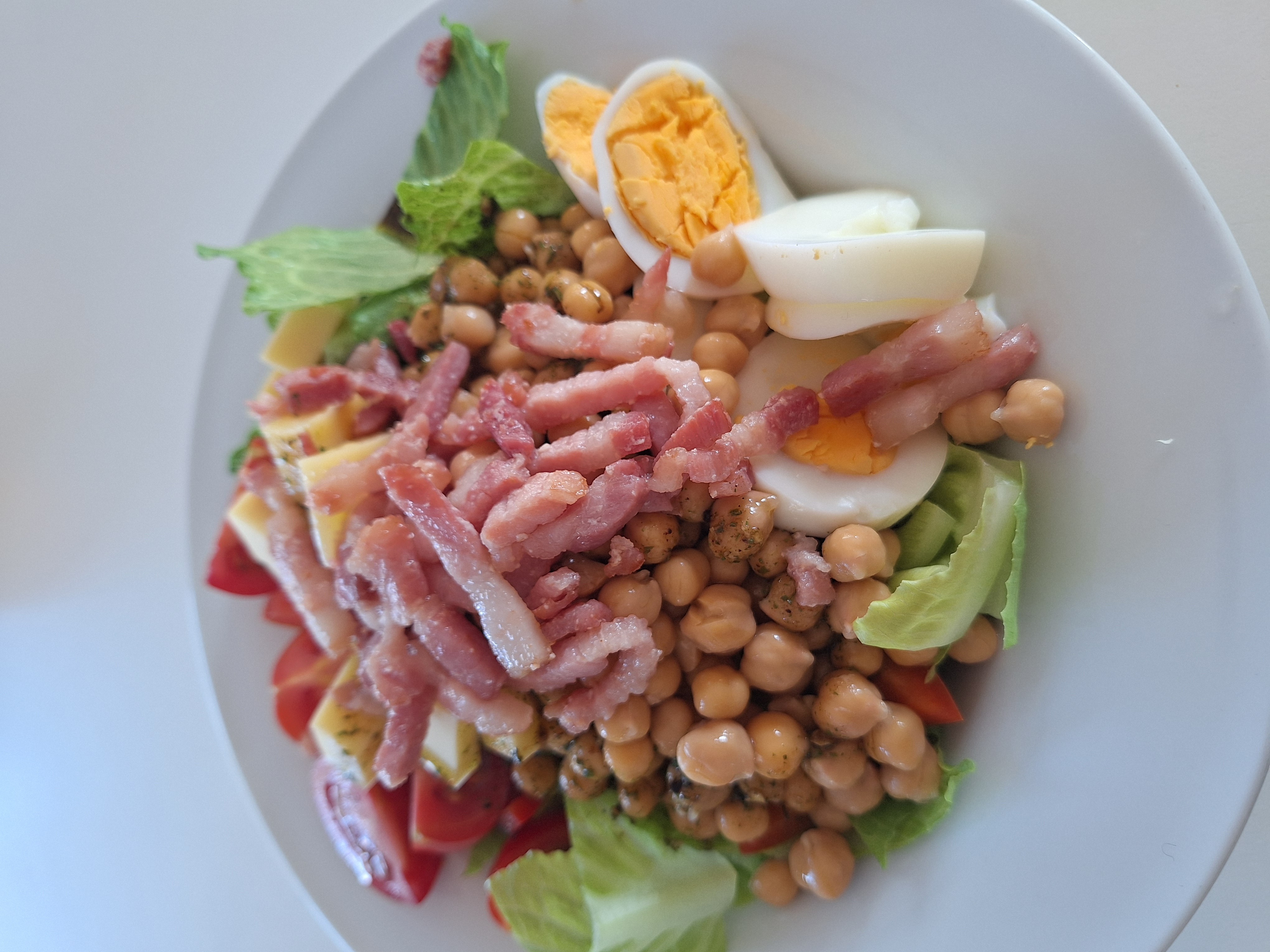 Salade pois chiches œufs