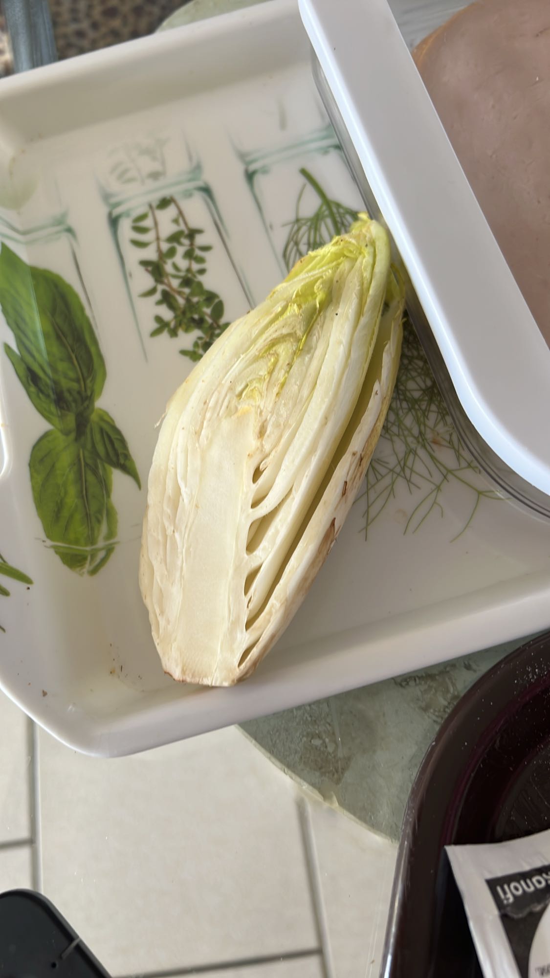 Demi-endive crue