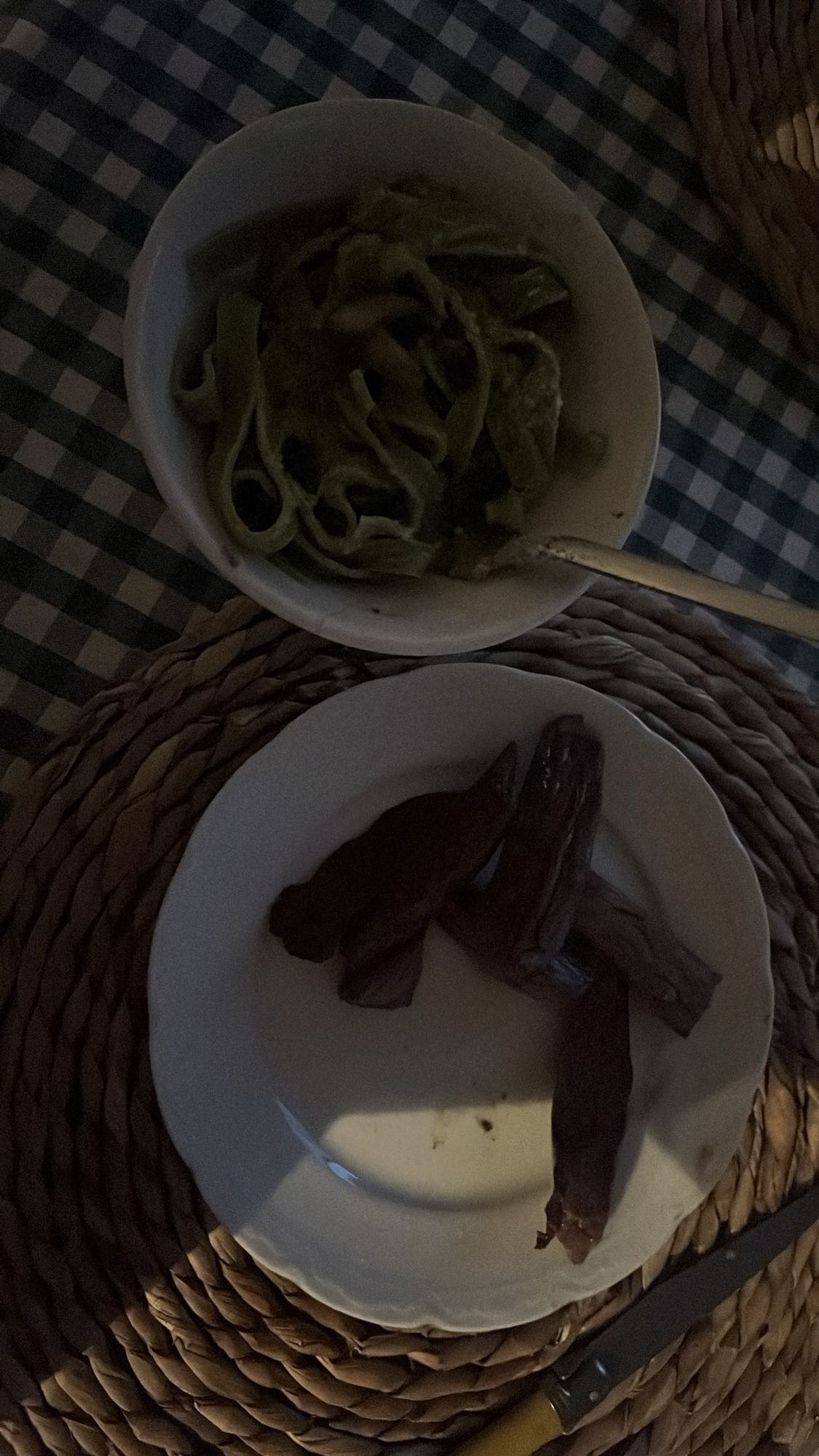 Spinach pasta with beef