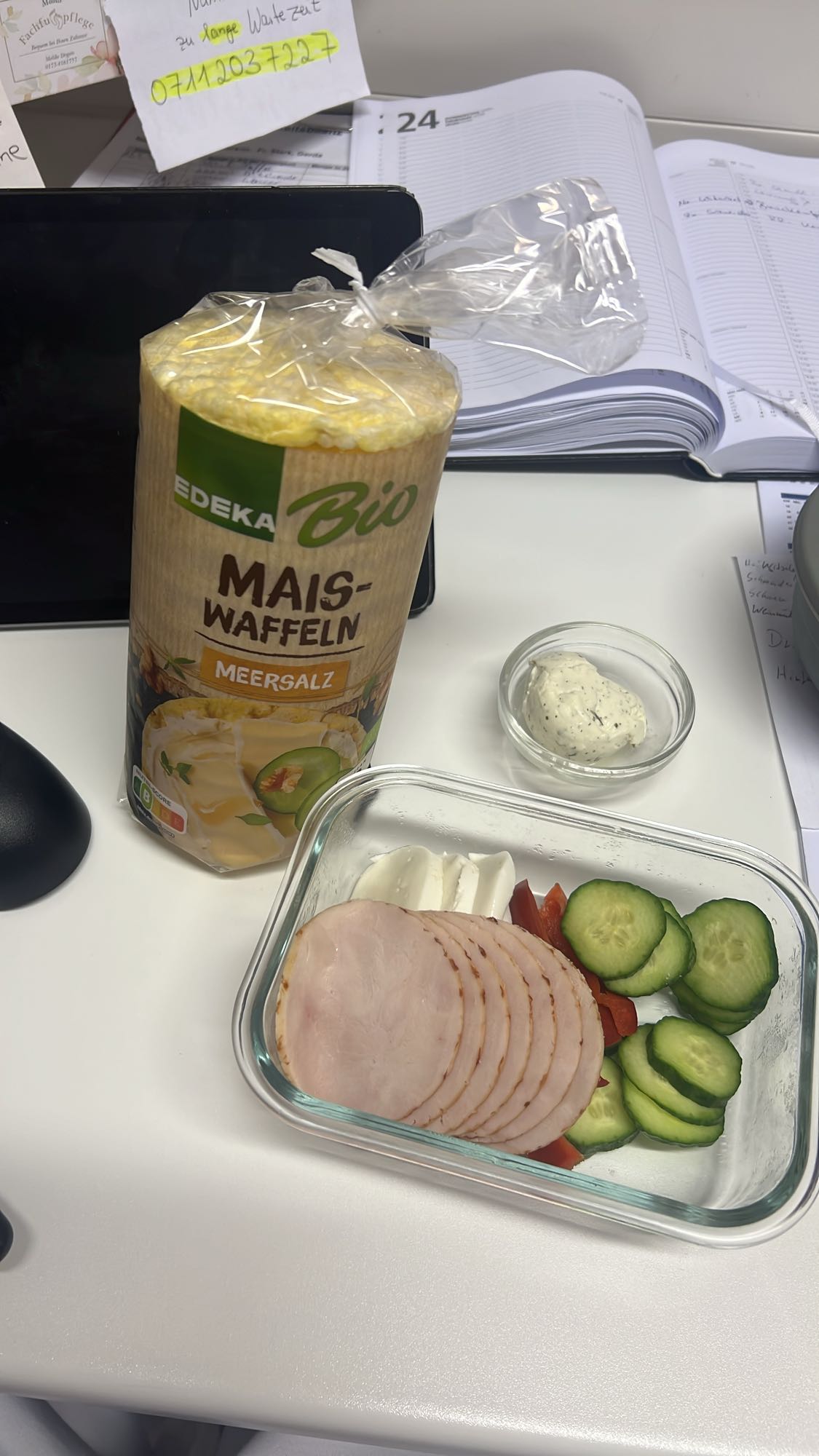 Snack mit Maiswaffeln