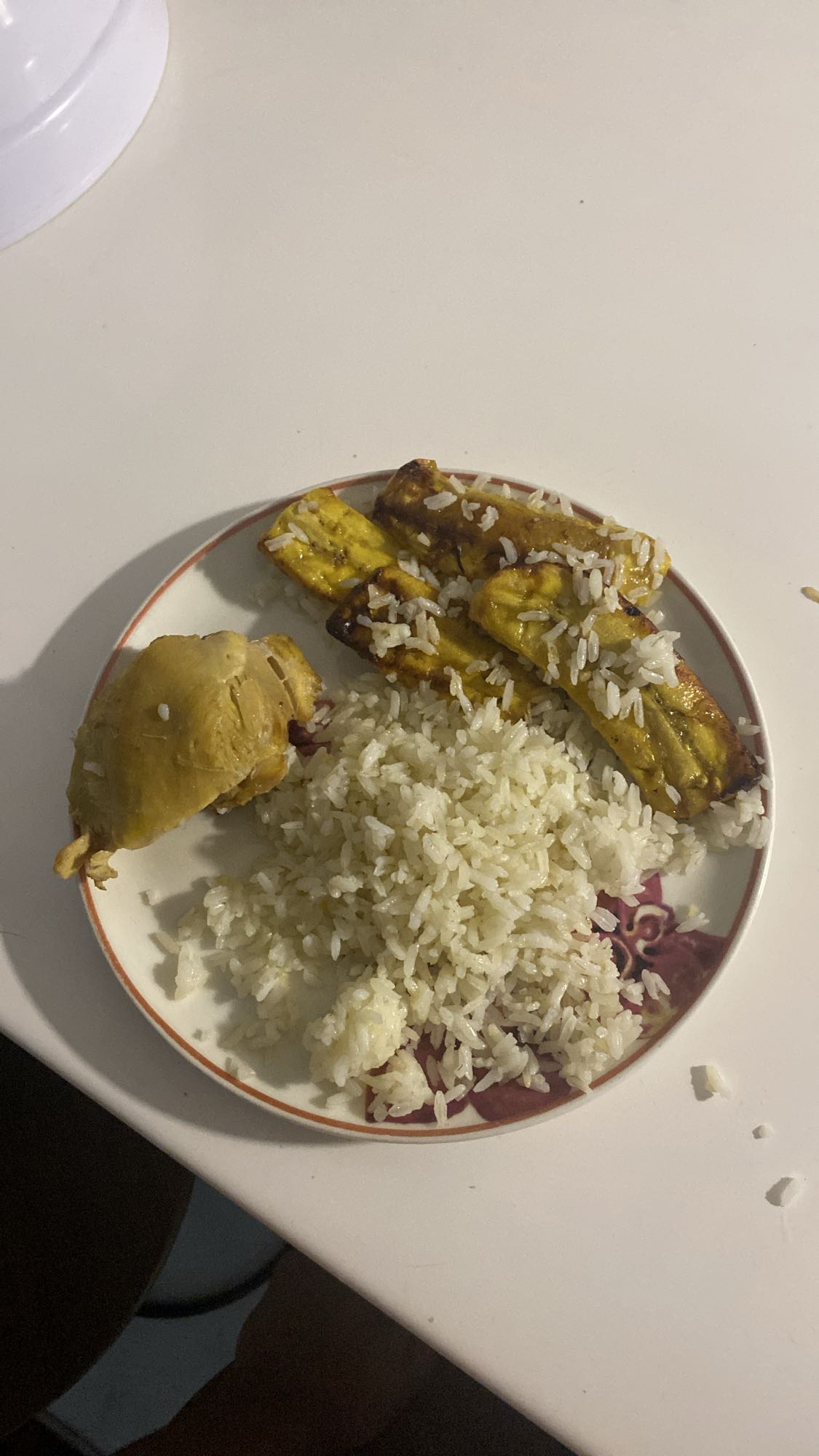 Pollo, arroz y plátano