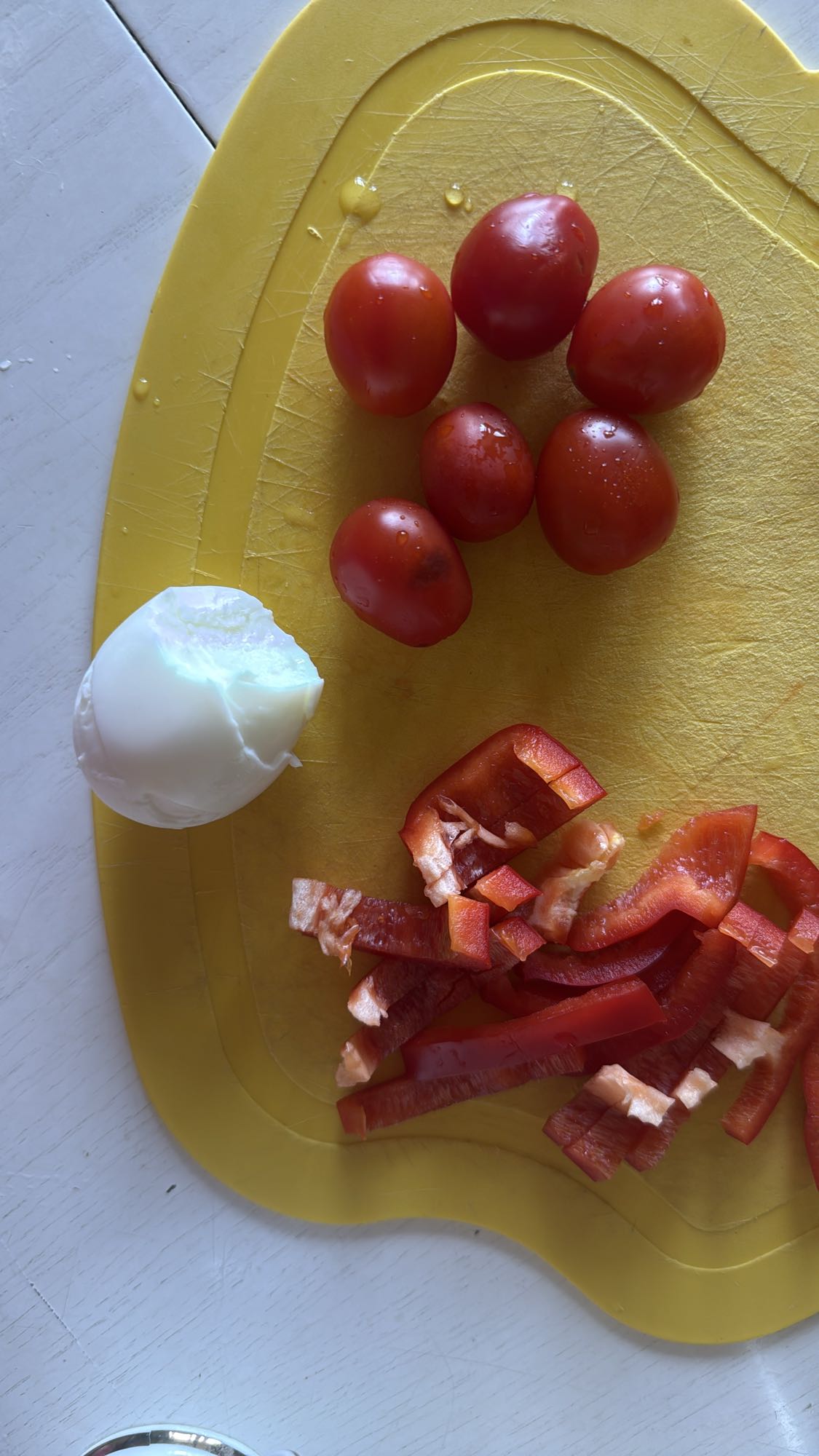 Яйцо с овощами