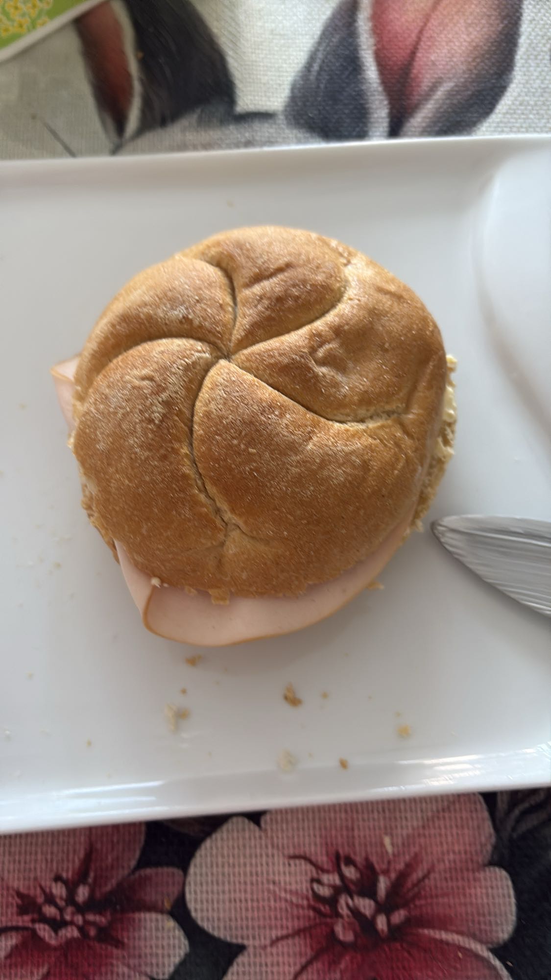 Pulykasonkás zsemle