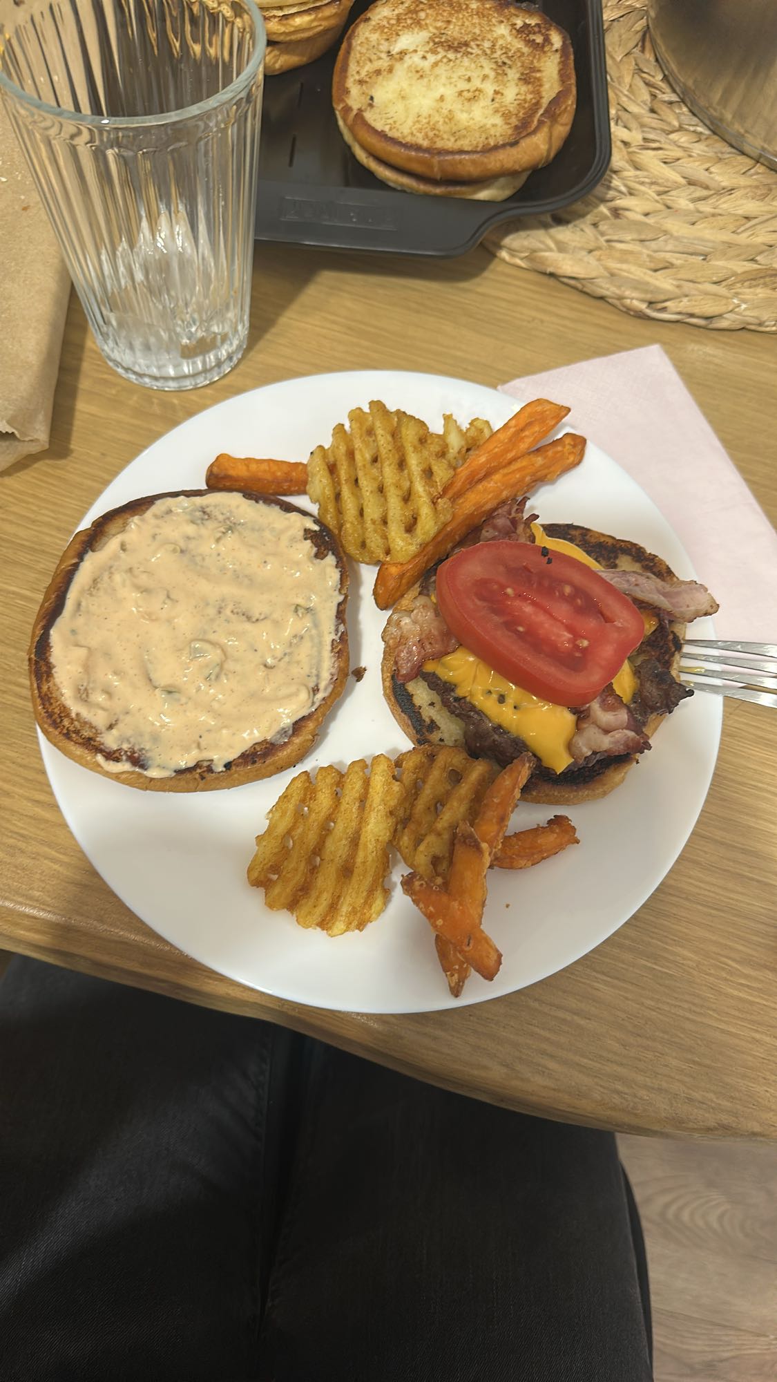 Hamburguesa con papas