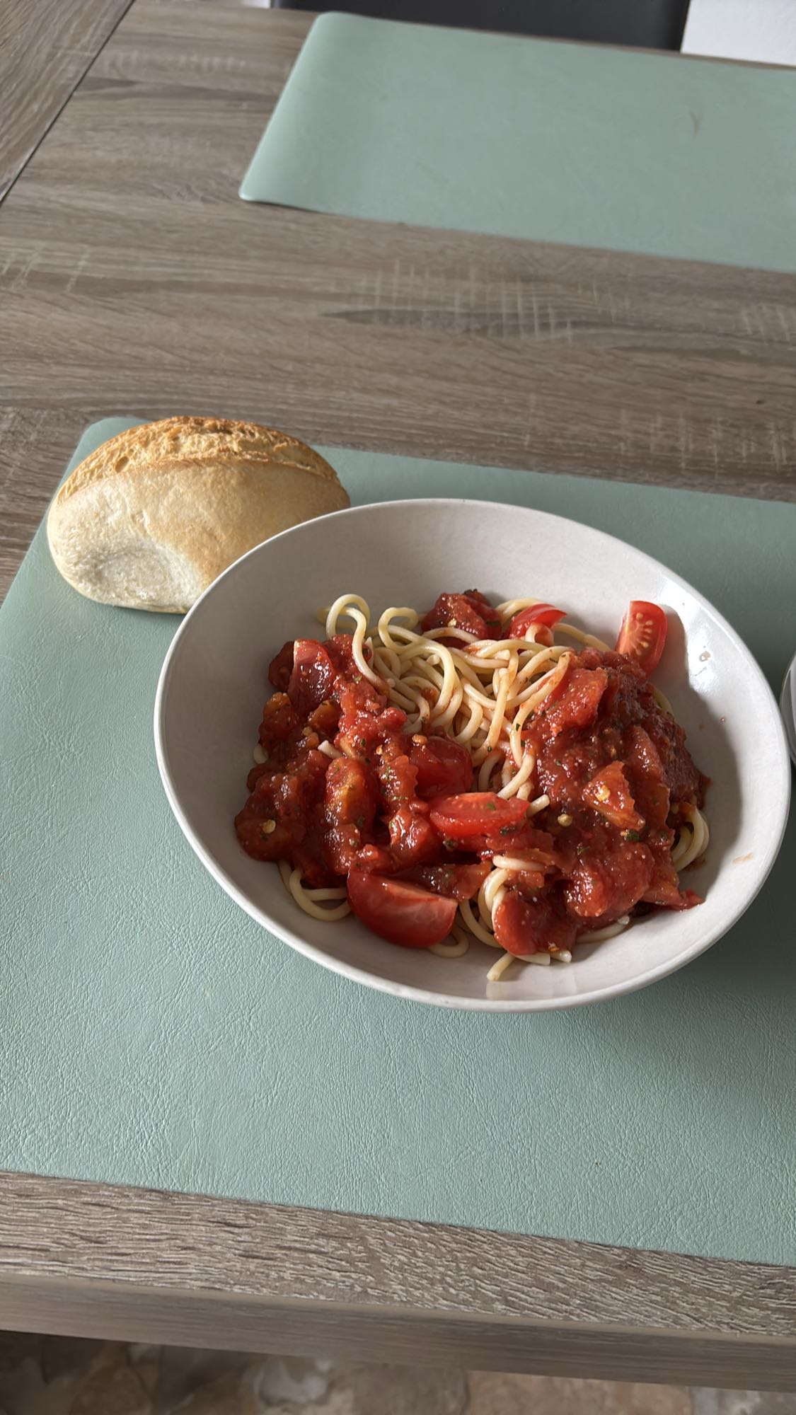 Spaghetti mit Tomatensauce