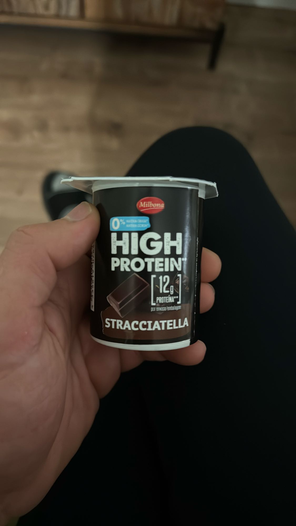 Yogur proteico stracciatella