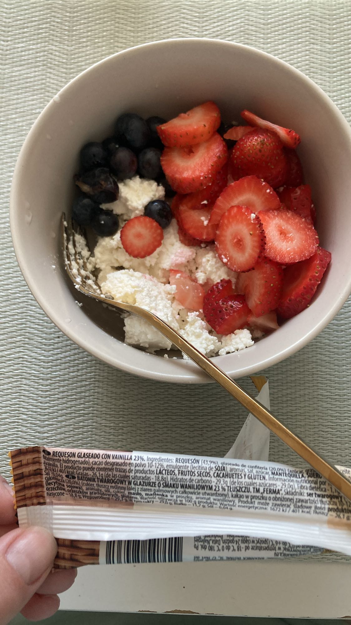 Berry Cottage Cheese Bowl