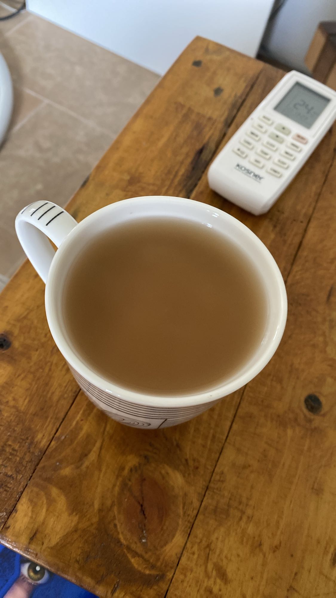 Taza de té con leche