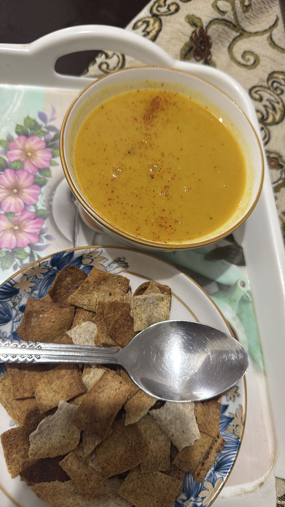 Lentil Soup with Bread