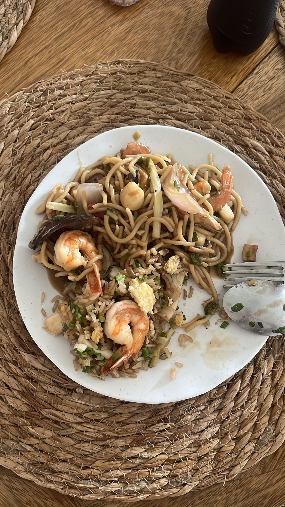 Fideos y arroz con camarón