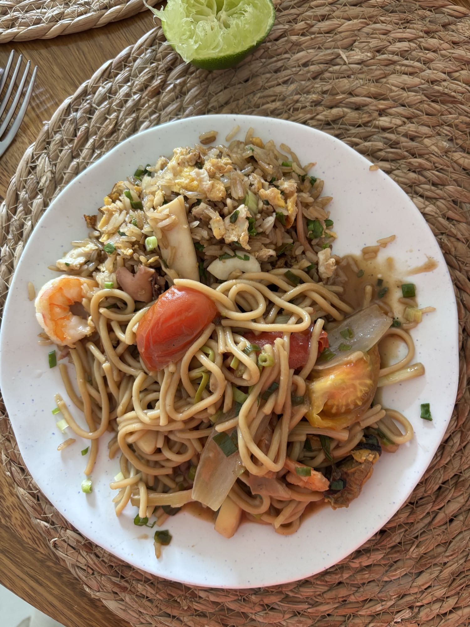 Arroz y fideos salteados