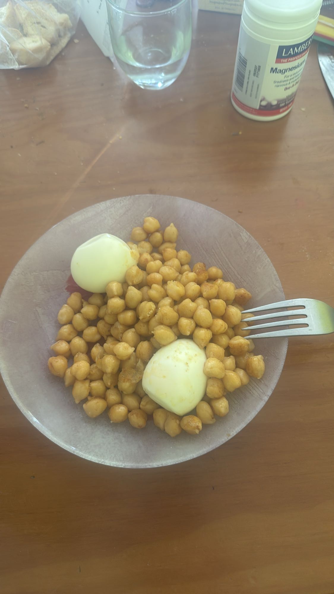 Garbanzos con huevo