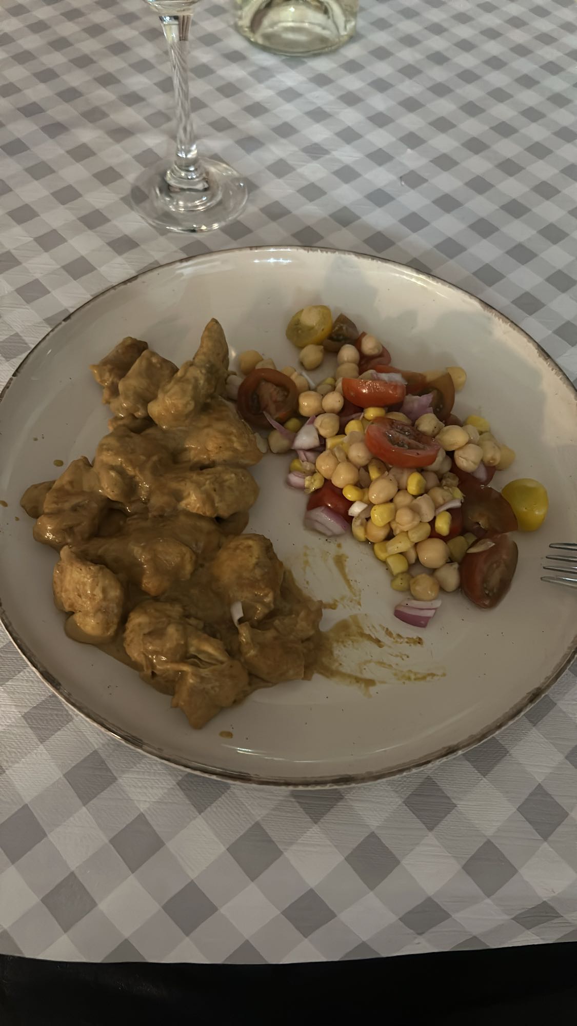 Chicken with chickpea salad