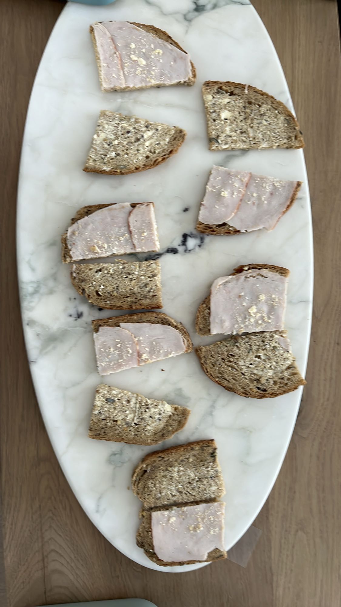 Volkorenbrood met kipfilet