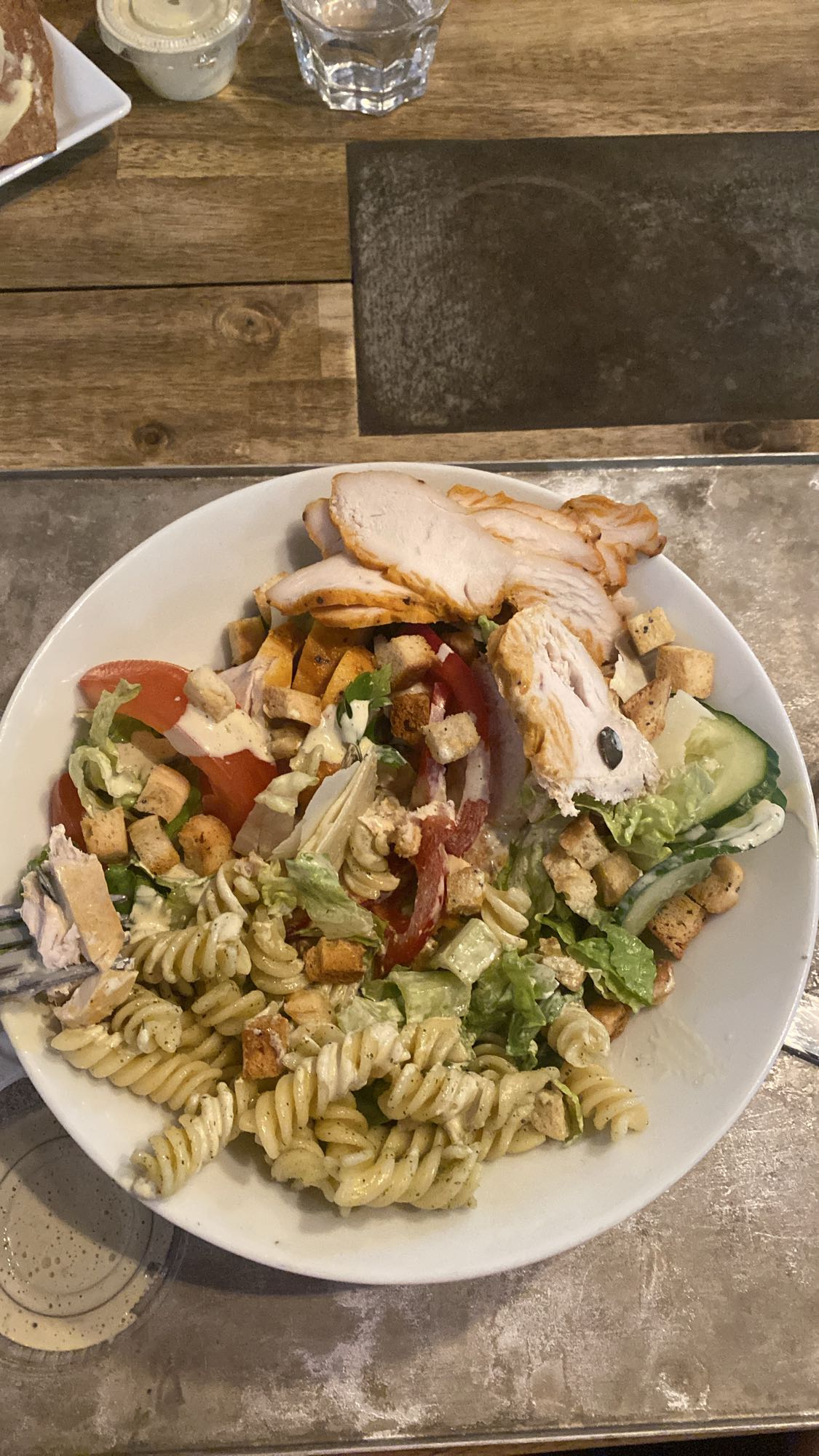 Kycklingsallad med pasta
