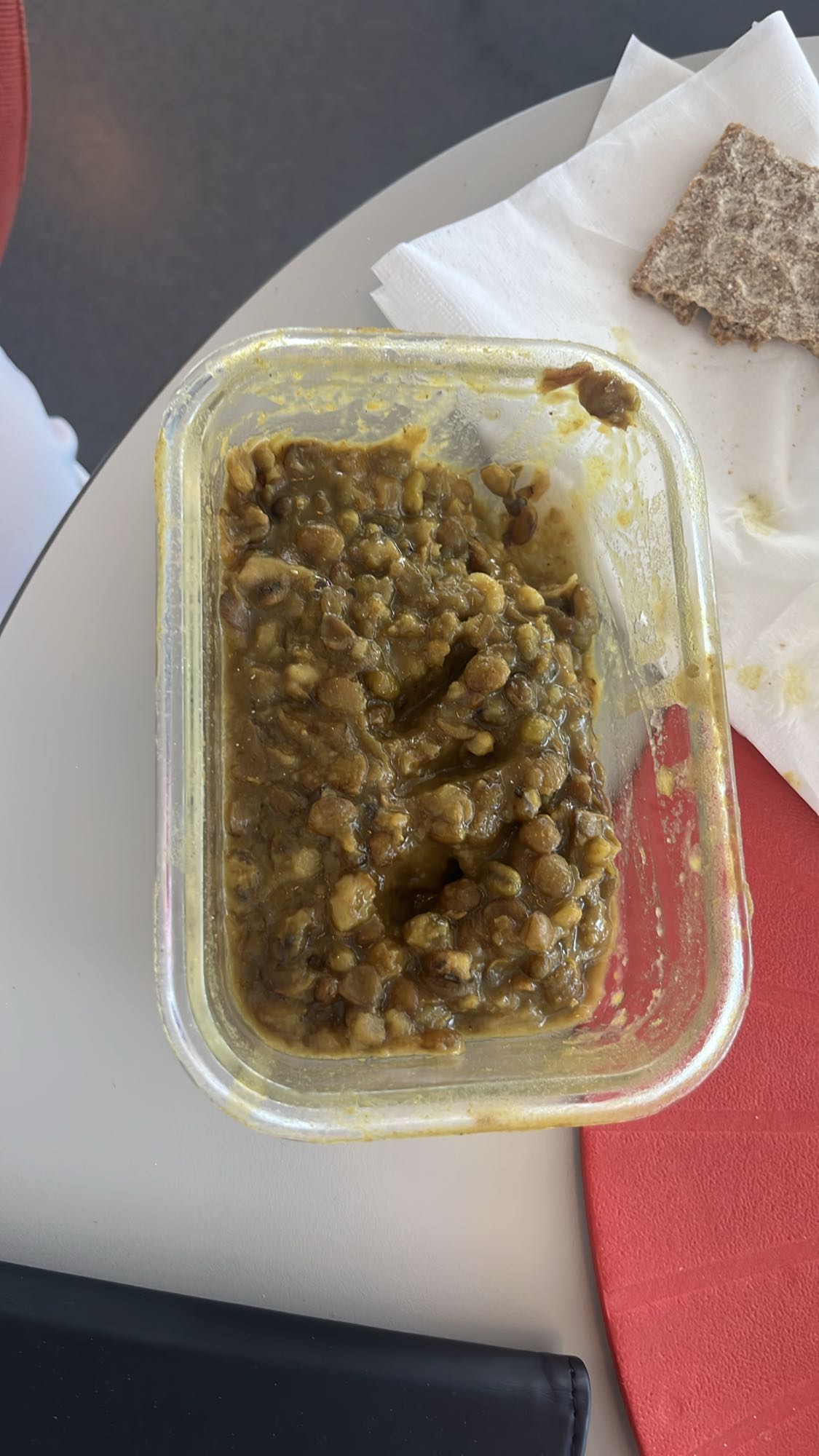 Linsgryta med knäckebröd