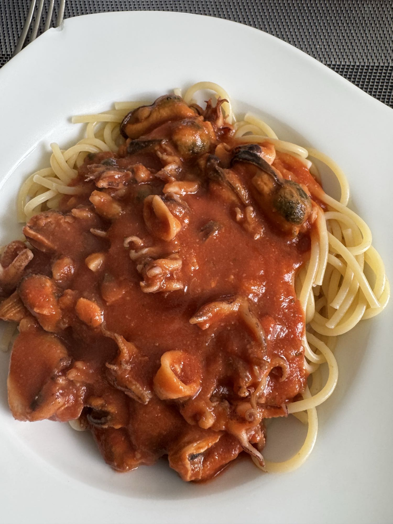 Špageti s plodovima mora