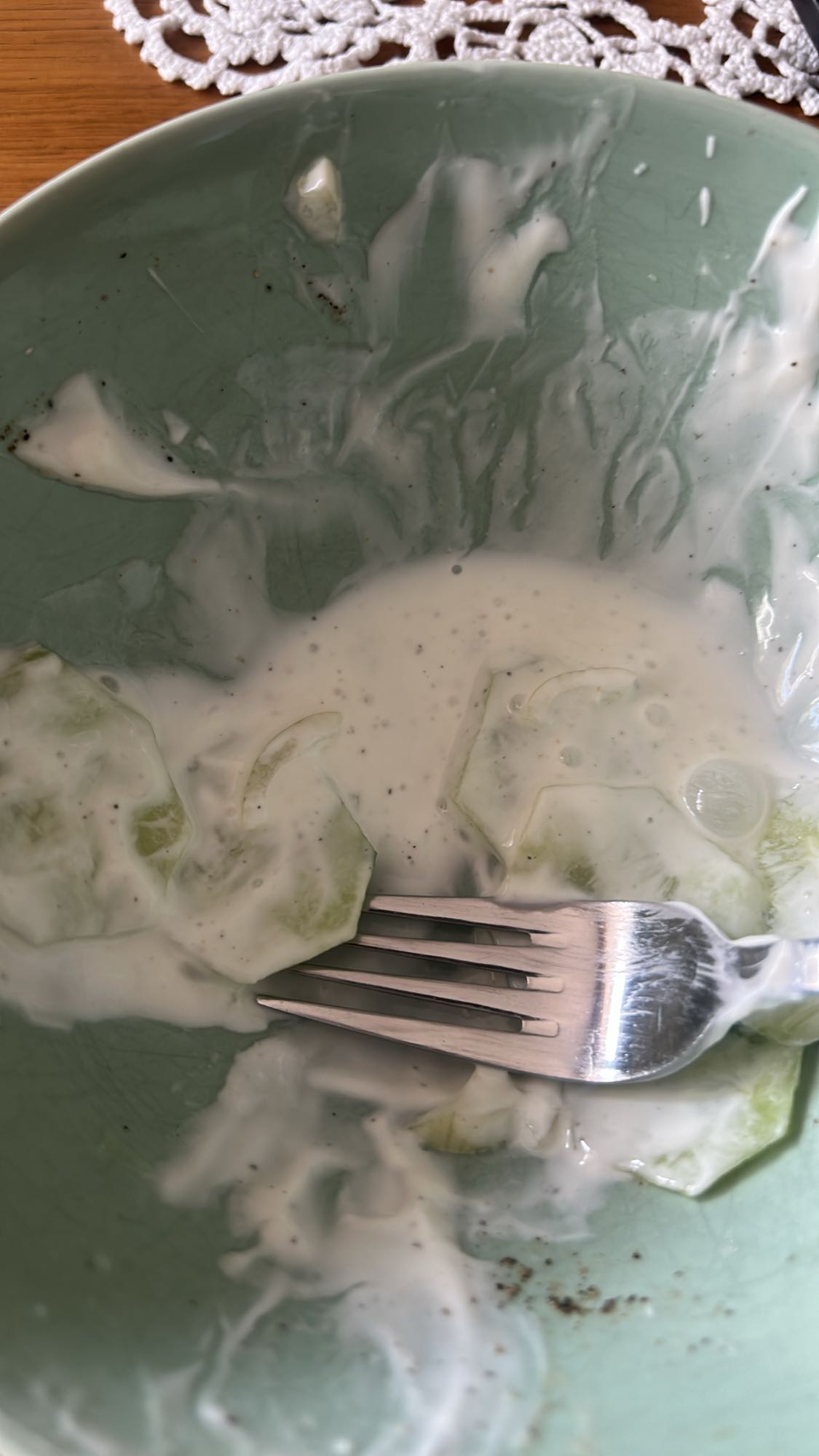 Ogórki w sosie jogurtowym