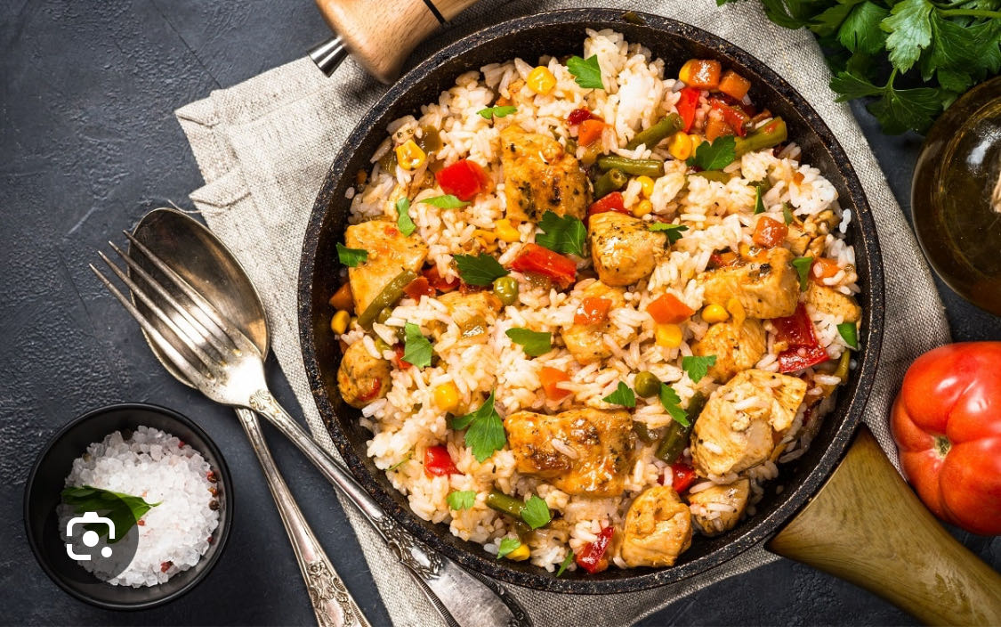 Kurczak z ryżem jaśminowym i oliwą z oliwek