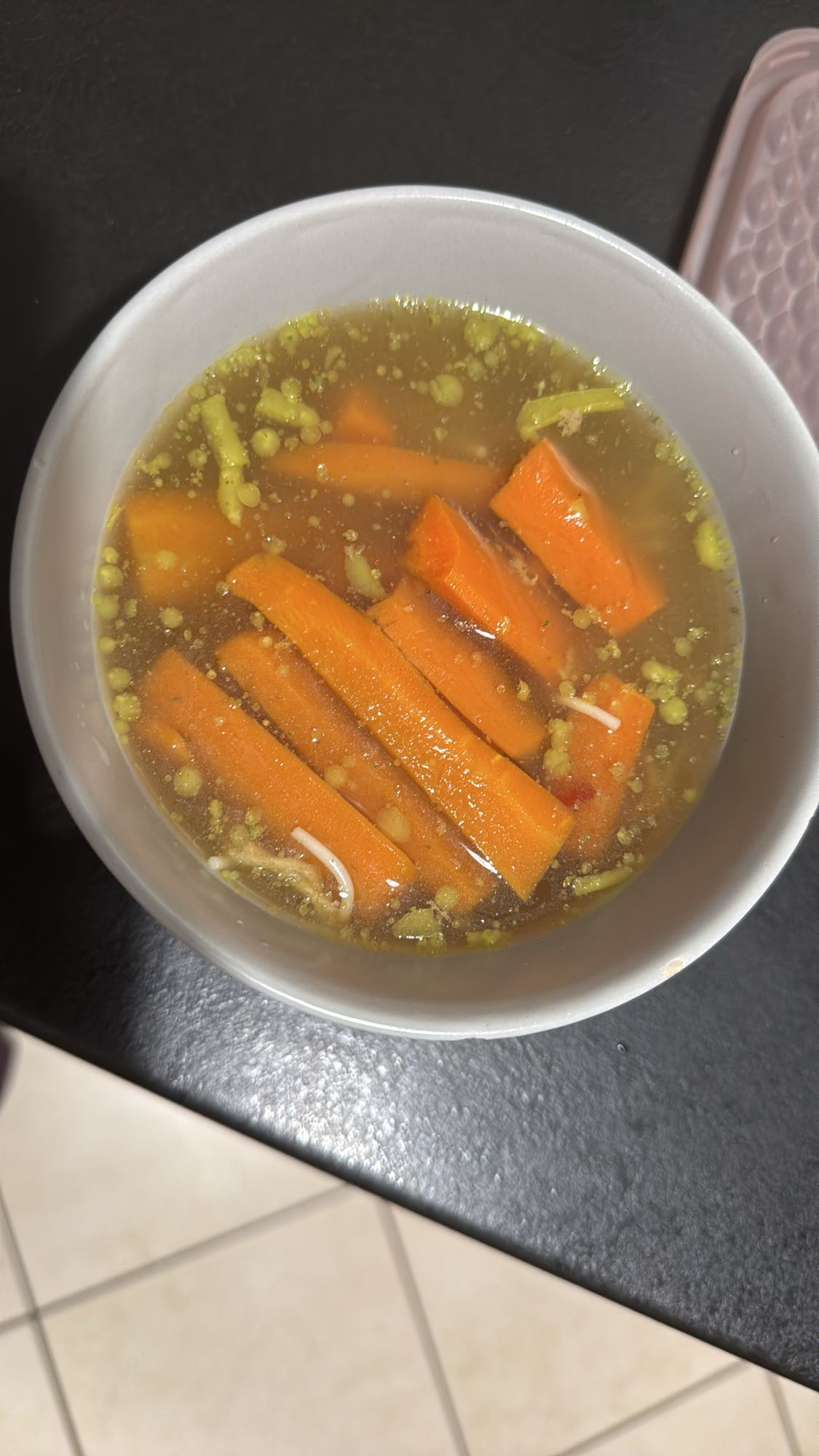 Rosół z marchewką