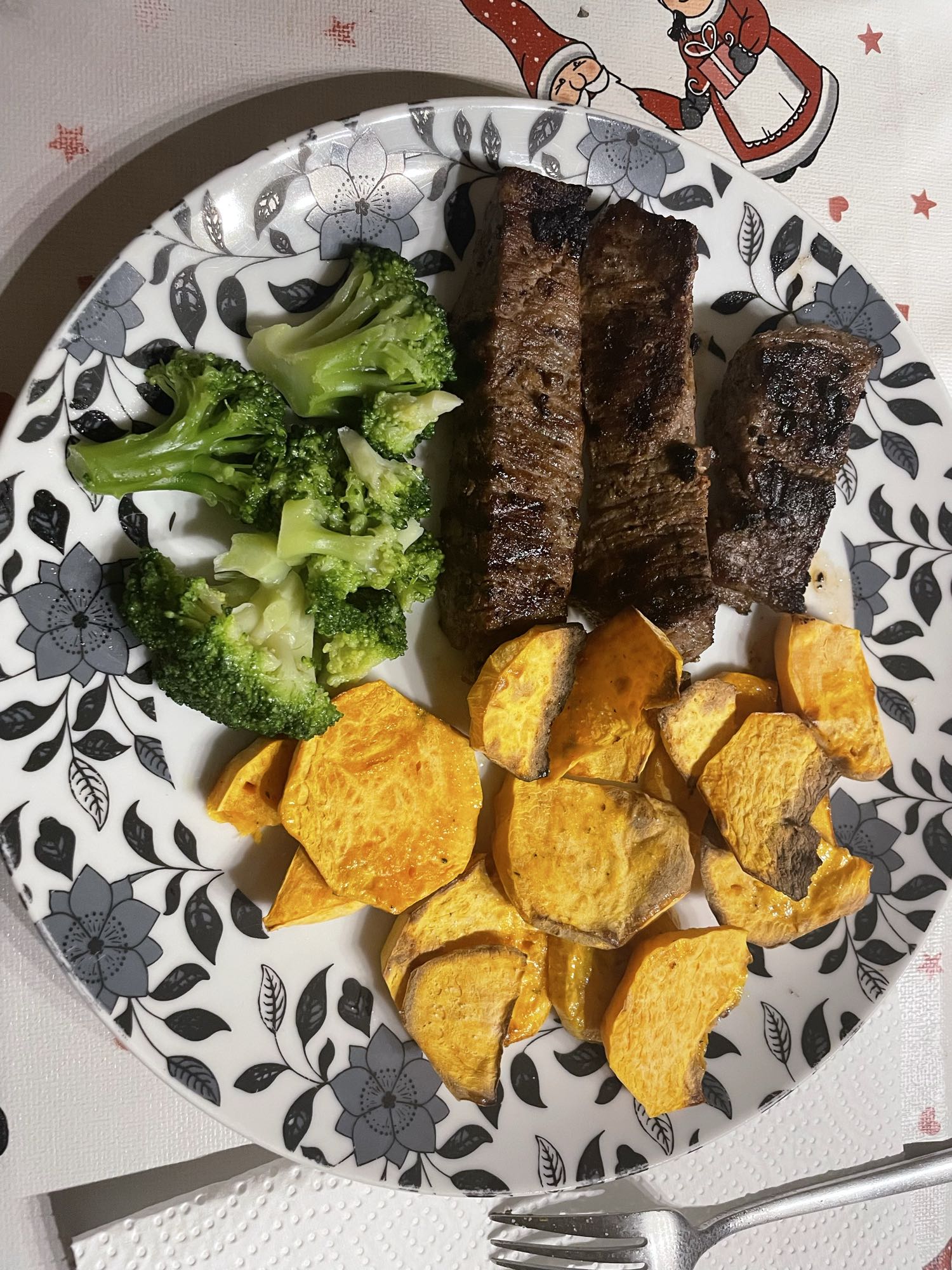 Carne con batata y brócoli