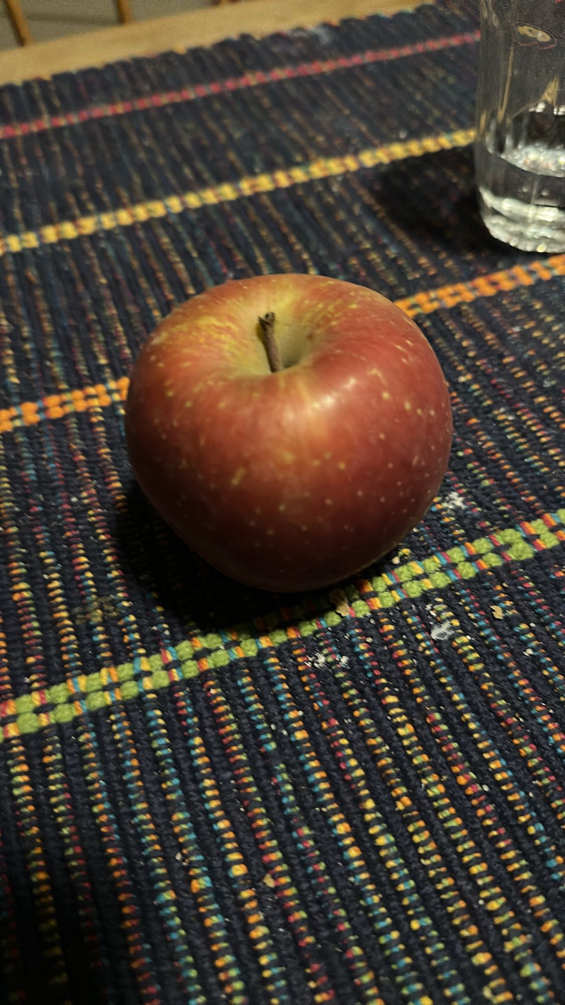 Röd äpple