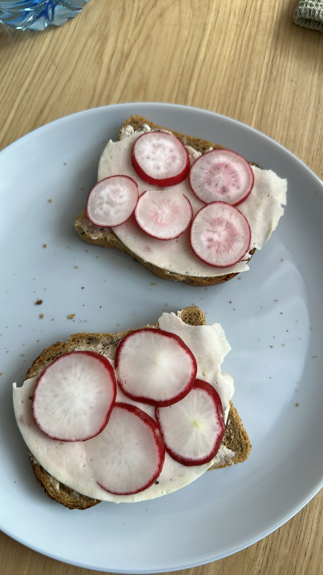 Kanapki z rzodkiewką