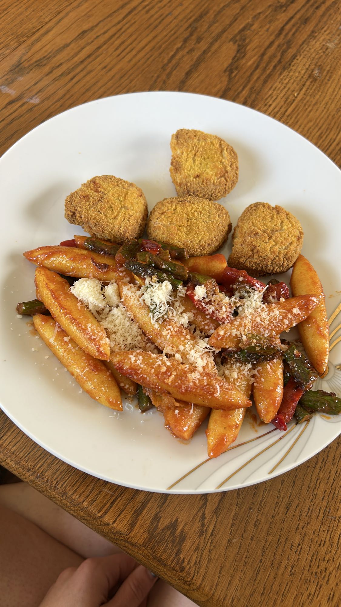 Pasta and Nuggets Plate