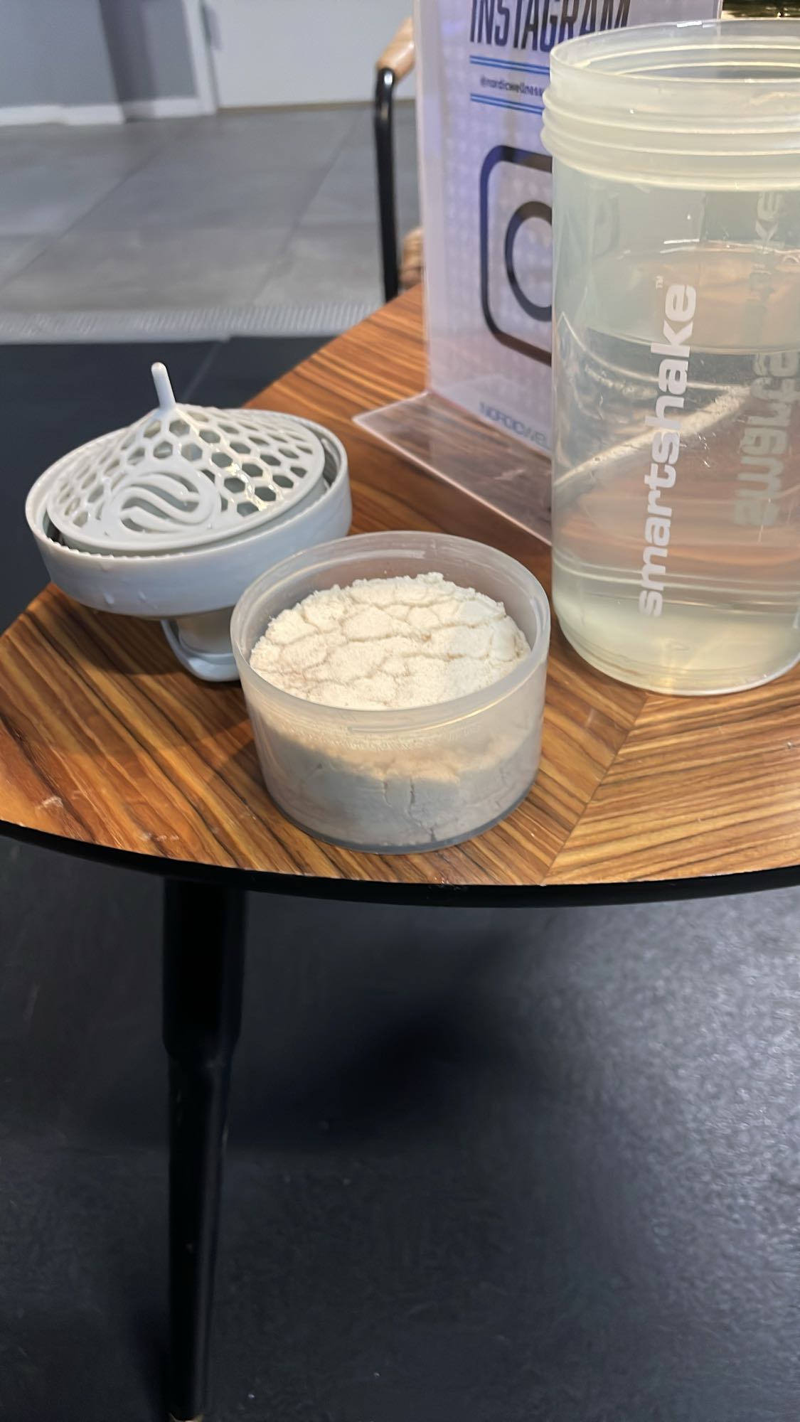 Proteinpulver med vatten