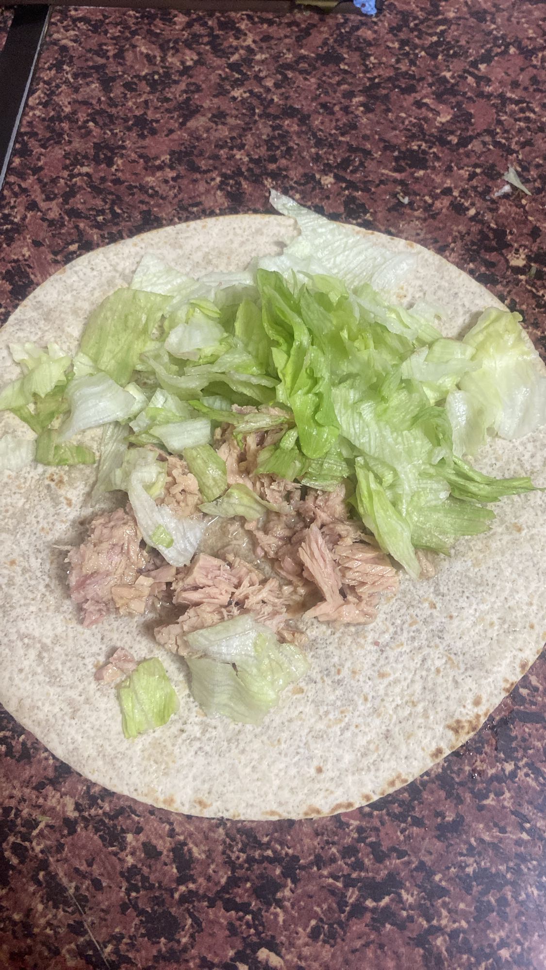 Wrap de atún y lechuga