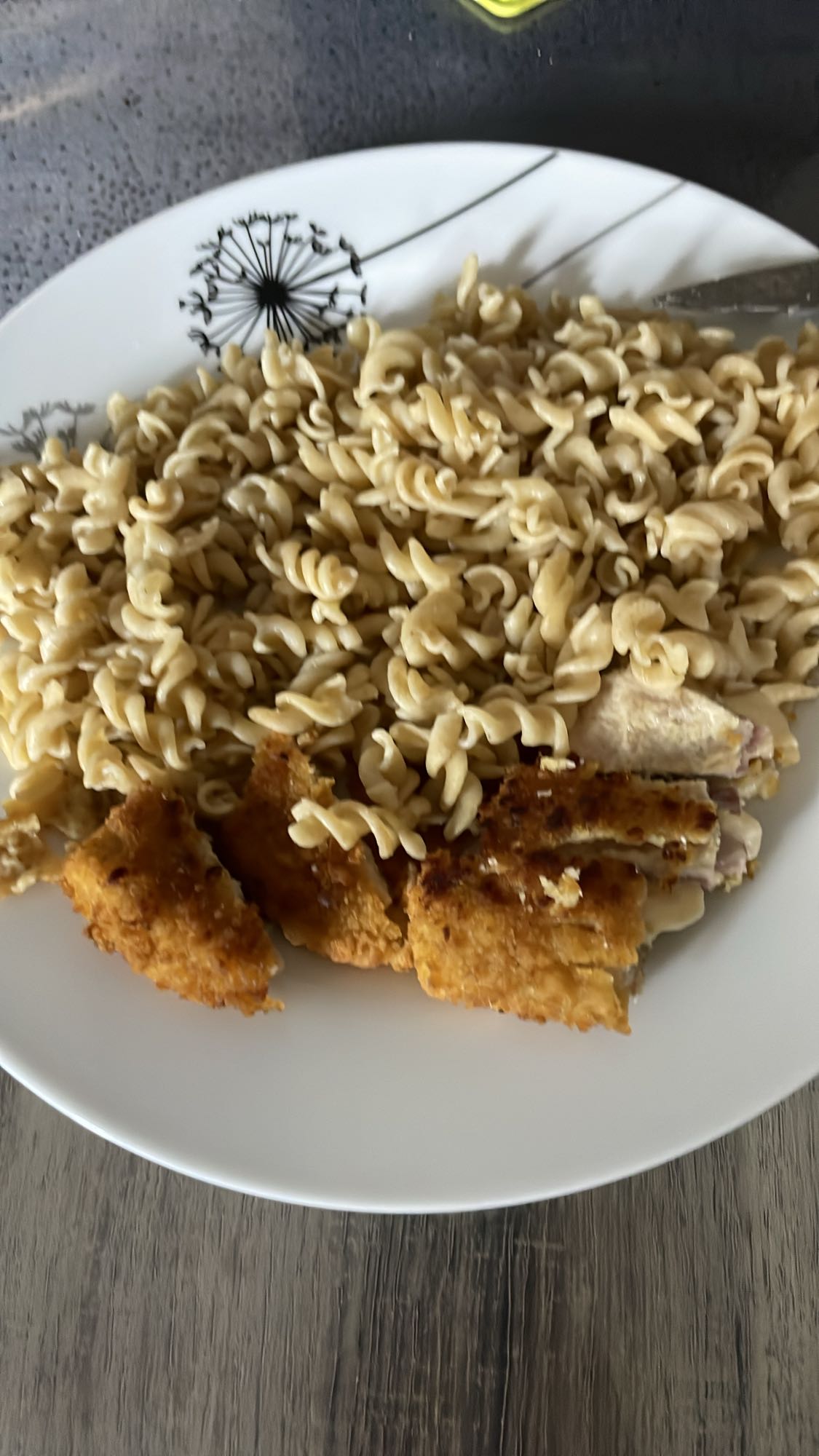 Pâtes et cordon bleu