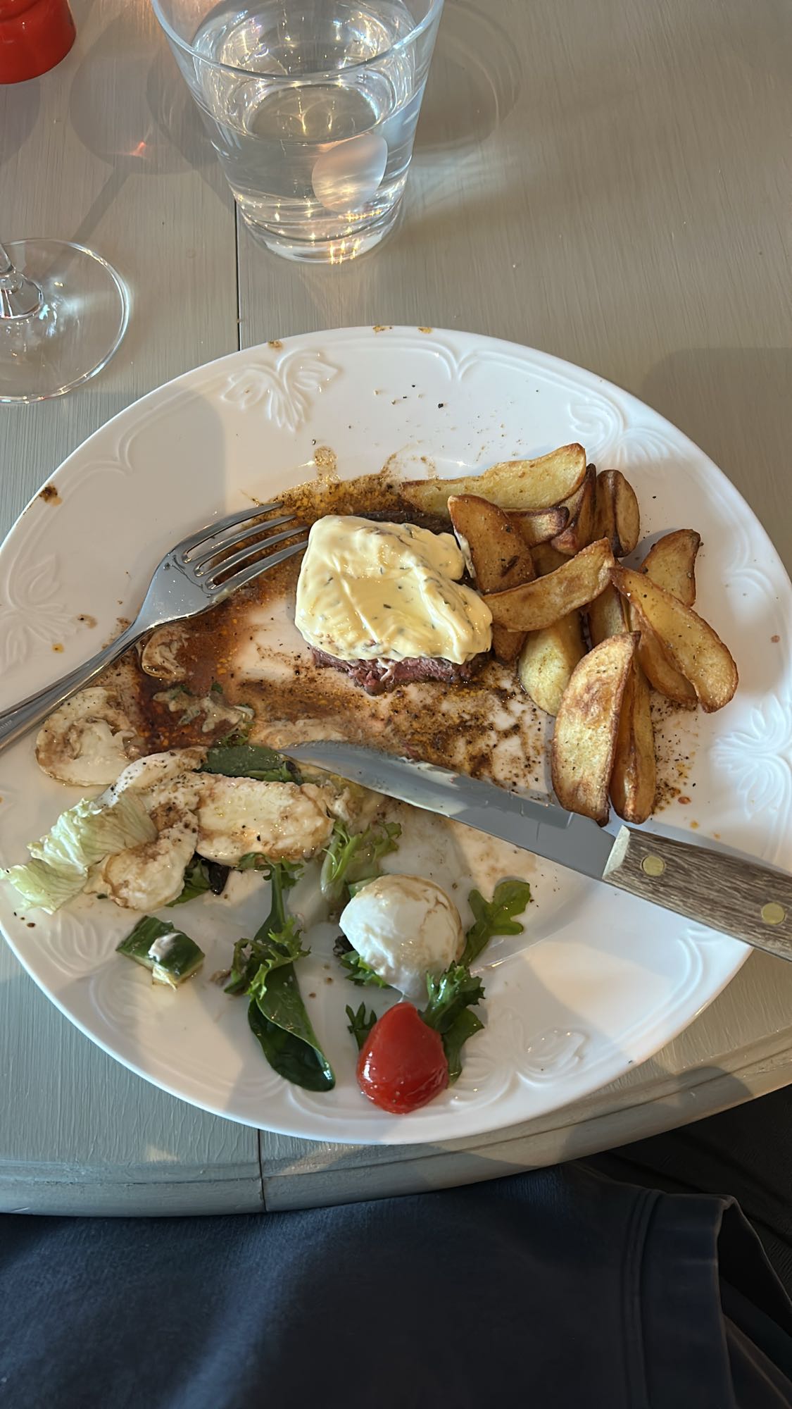 Biff med potatis och sallad