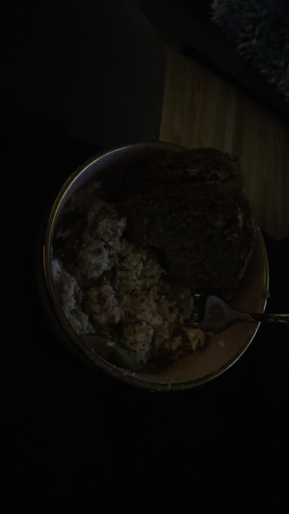 Pasta z serem wędzonym i tuńczykiem