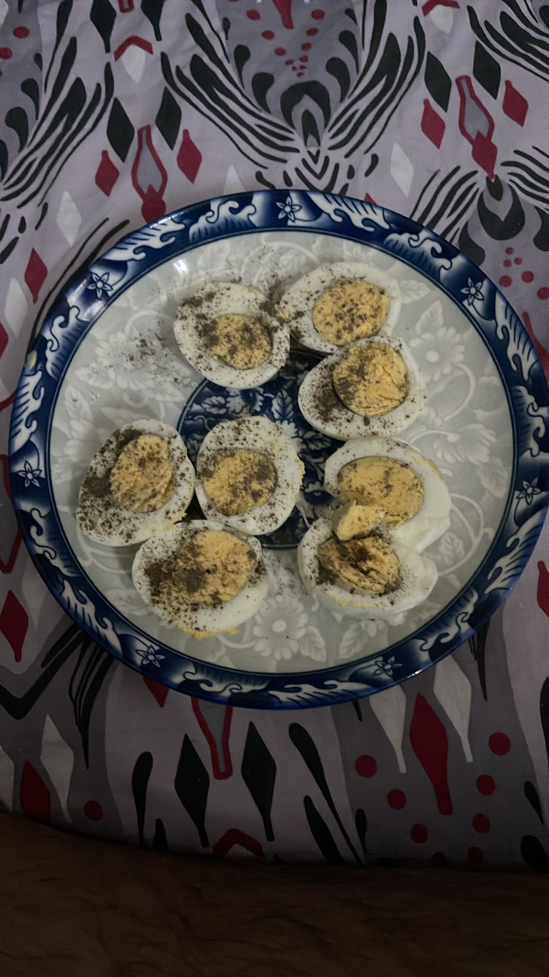 Boiled Eggs with Pepper