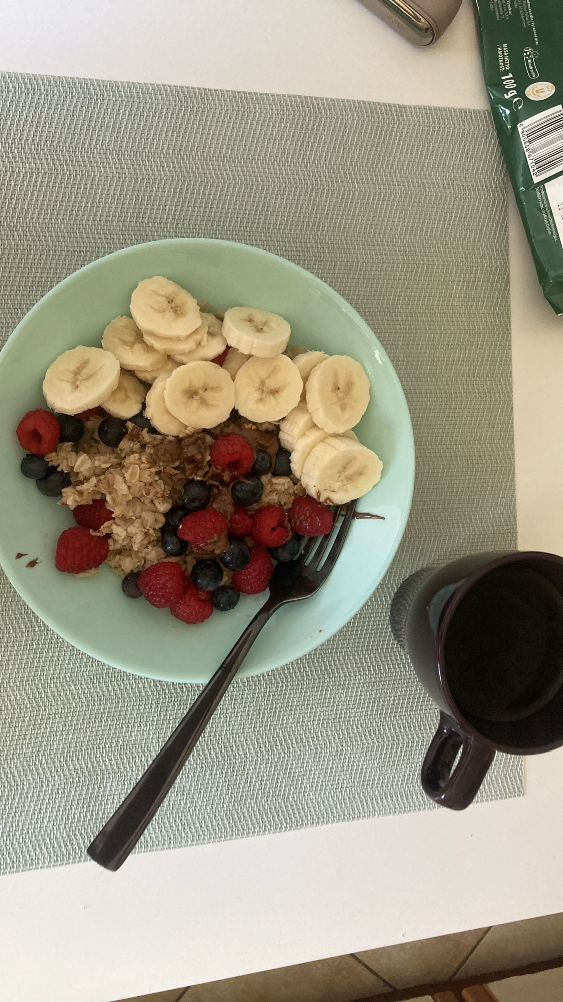 Banana Berry Oatmeal