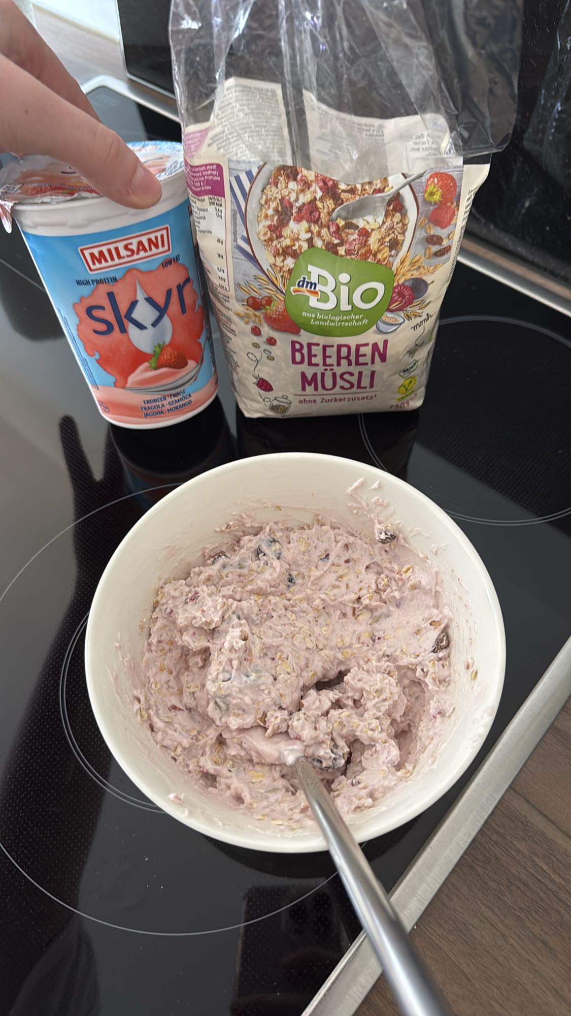 Skyr Beeren Müsli