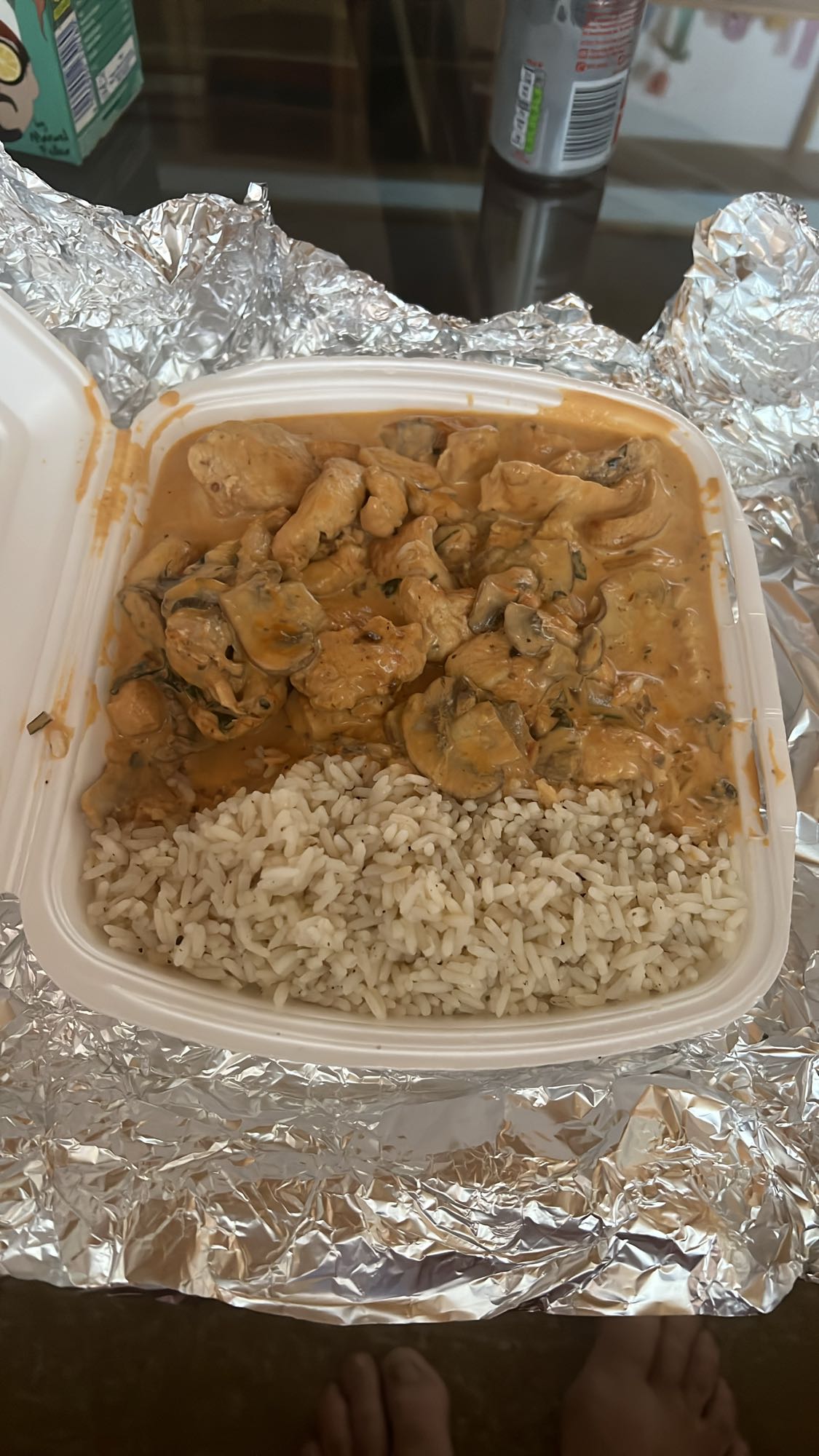 Pollo con arroz y champiñones