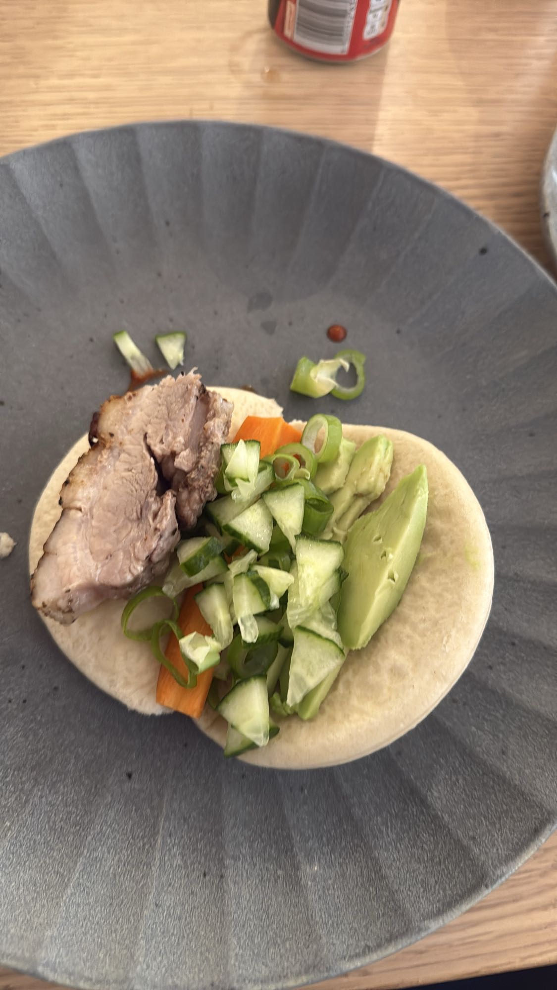 Bao med fläsk och grönsaker